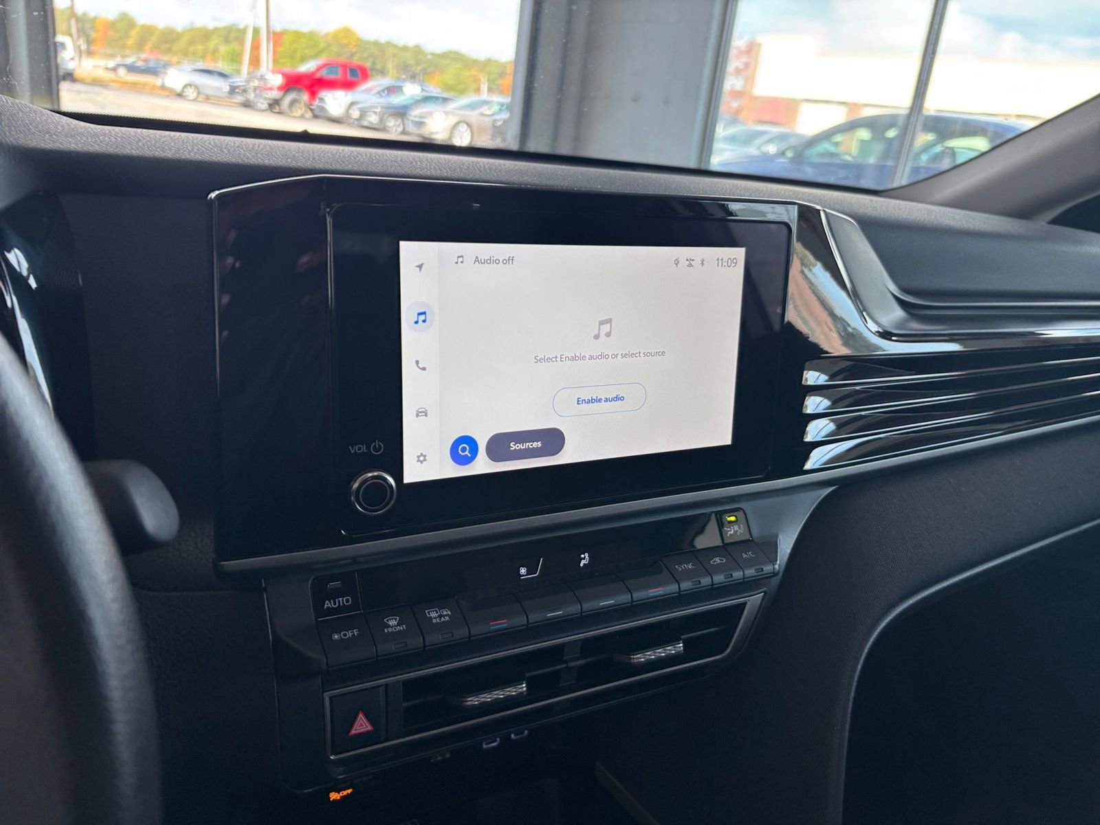 Thumbnail: 2025 Toyota Camry - 21