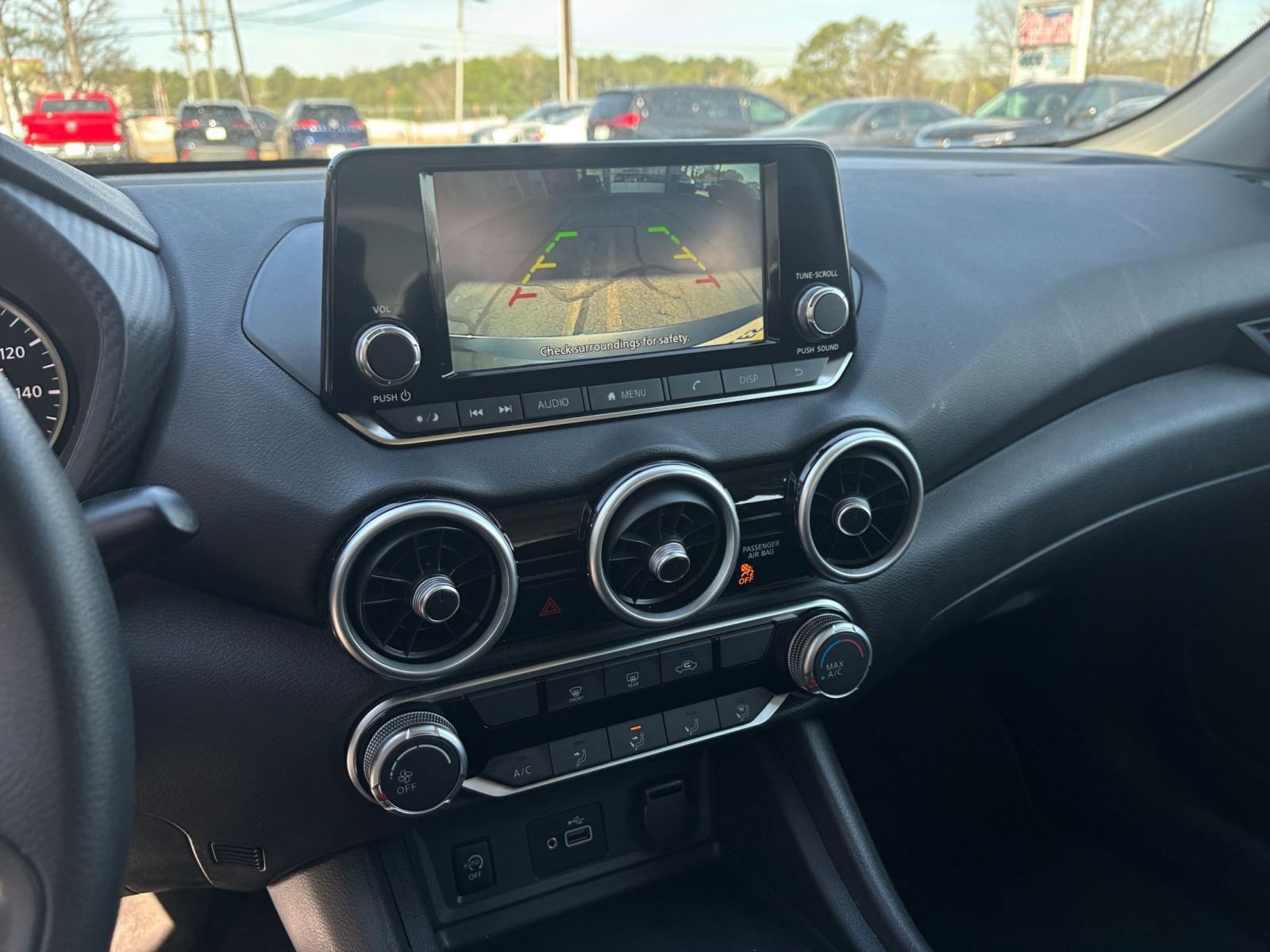 Thumbnail: 2025 Nissan Sentra - 28