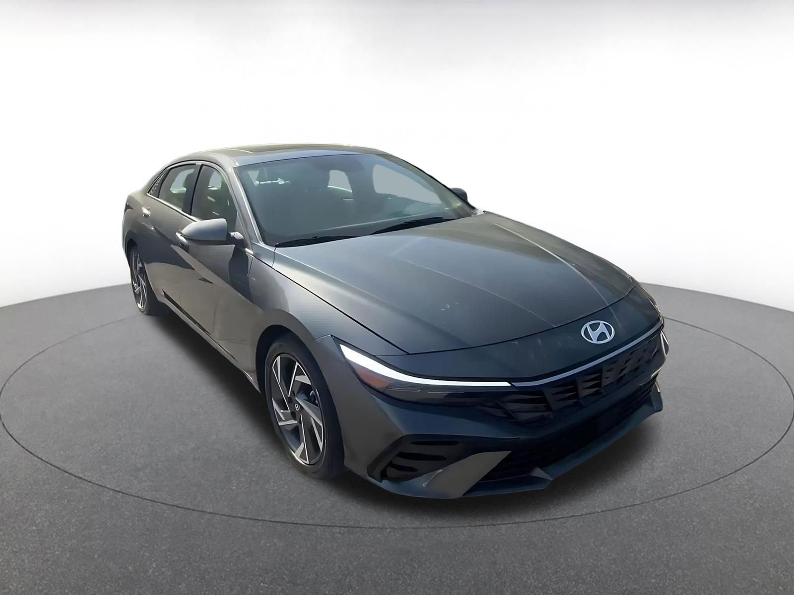 Thumbnail: 2025 Hyundai Elantra - 3