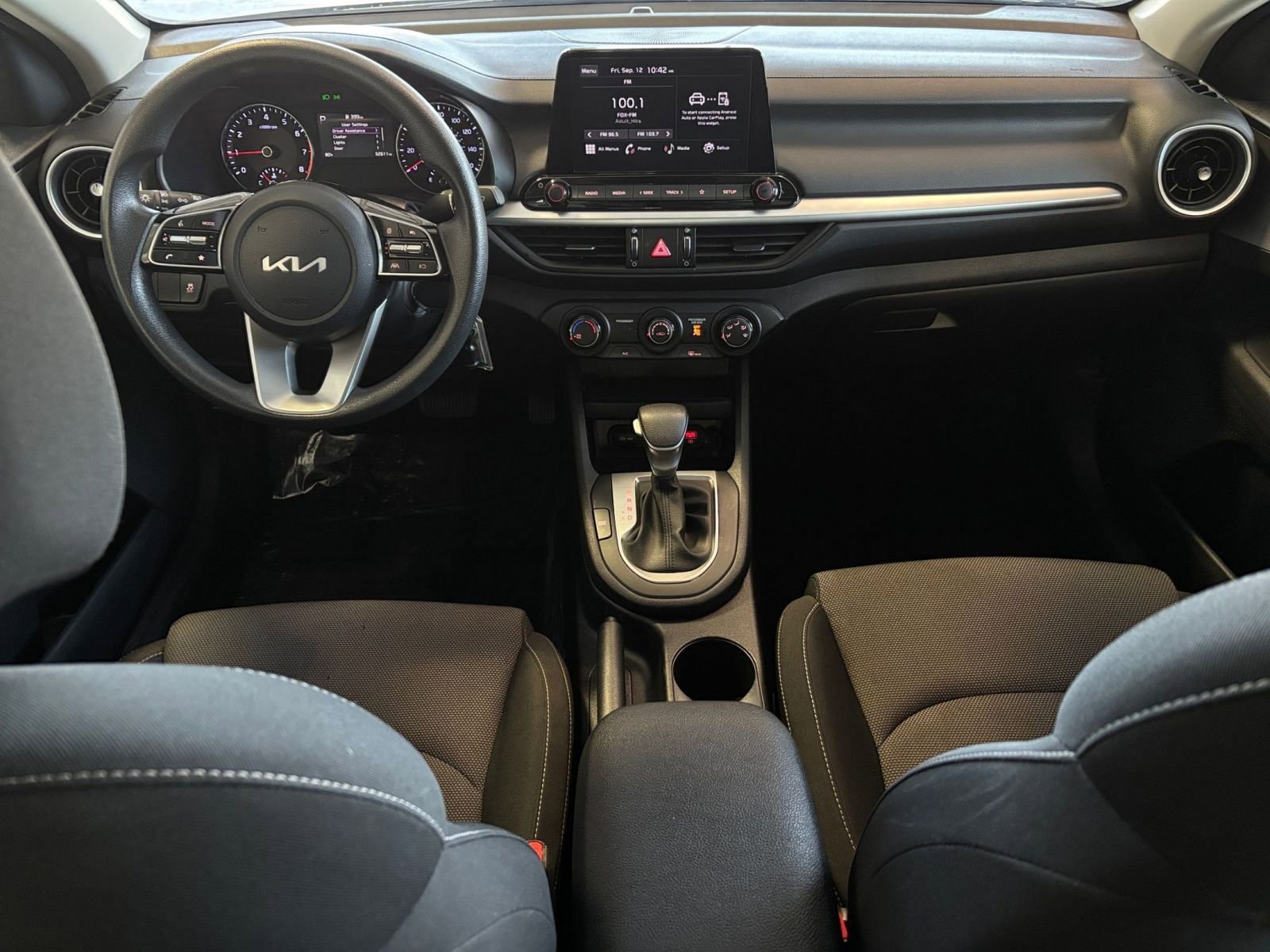 Thumbnail: 2024 Kia Forte - 31