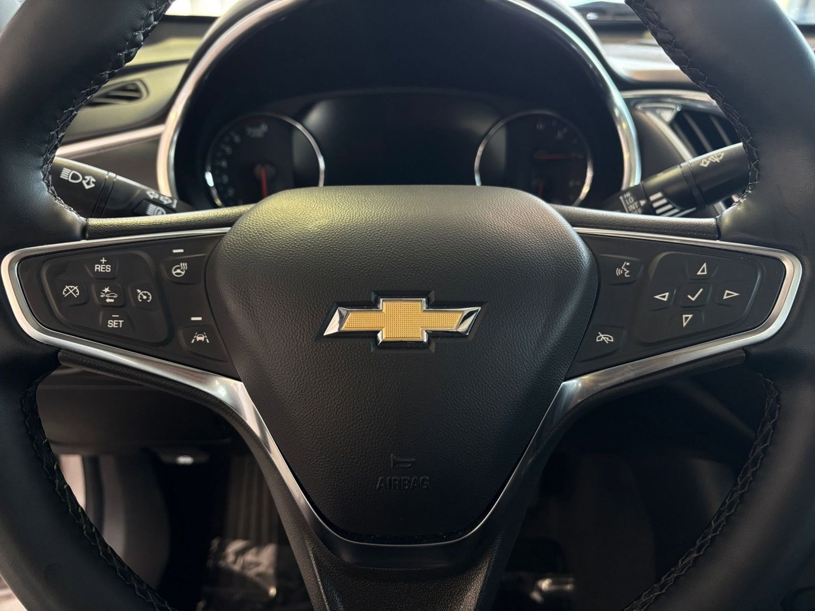 Thumbnail: 2024 Chevrolet Malibu - 33