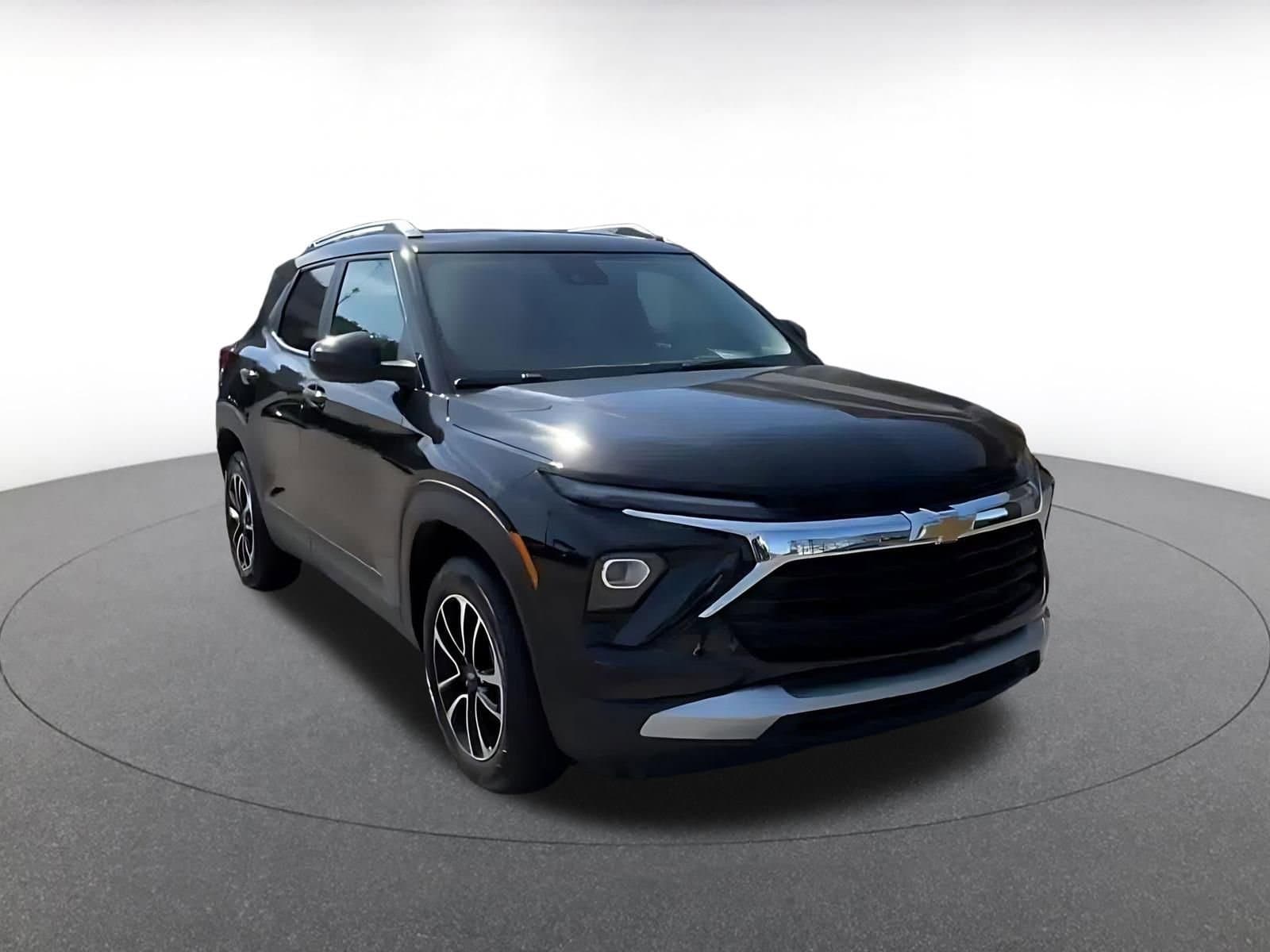 Thumbnail: 2025 Chevrolet TrailBlazer - 3