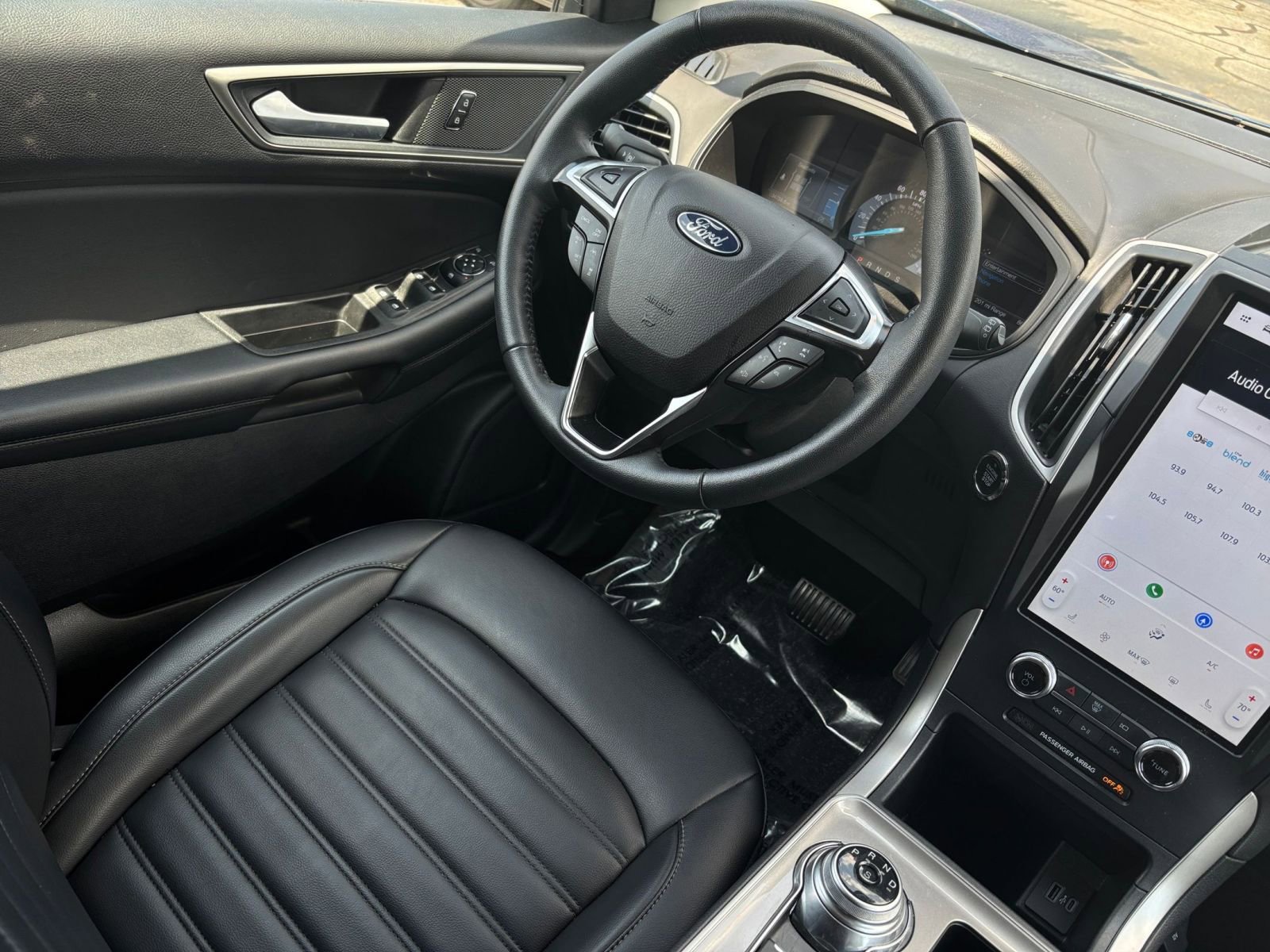 2024 Ford Edge SEL 34