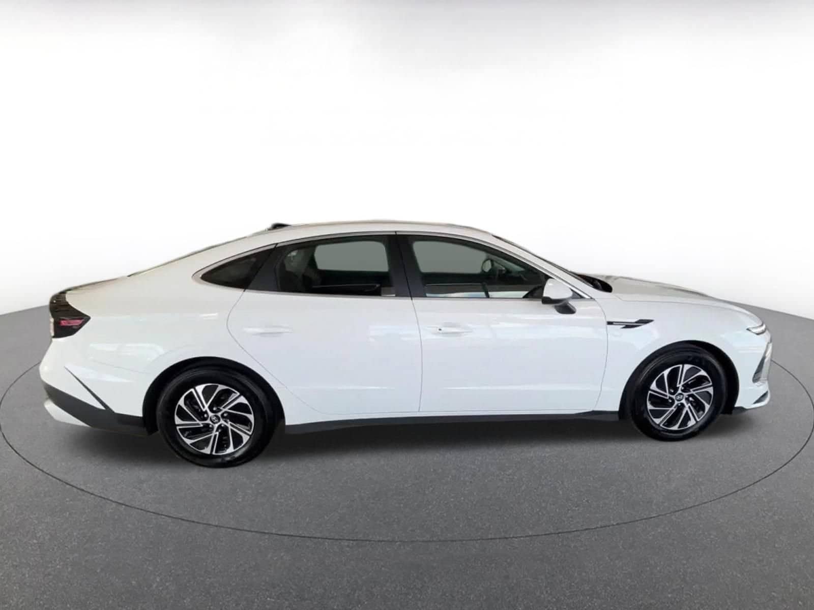 Thumbnail: 2026 Kia K4 - 16