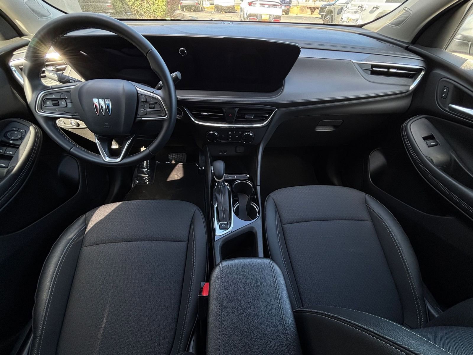 Thumbnail: 2025 Buick Encore GX - 33