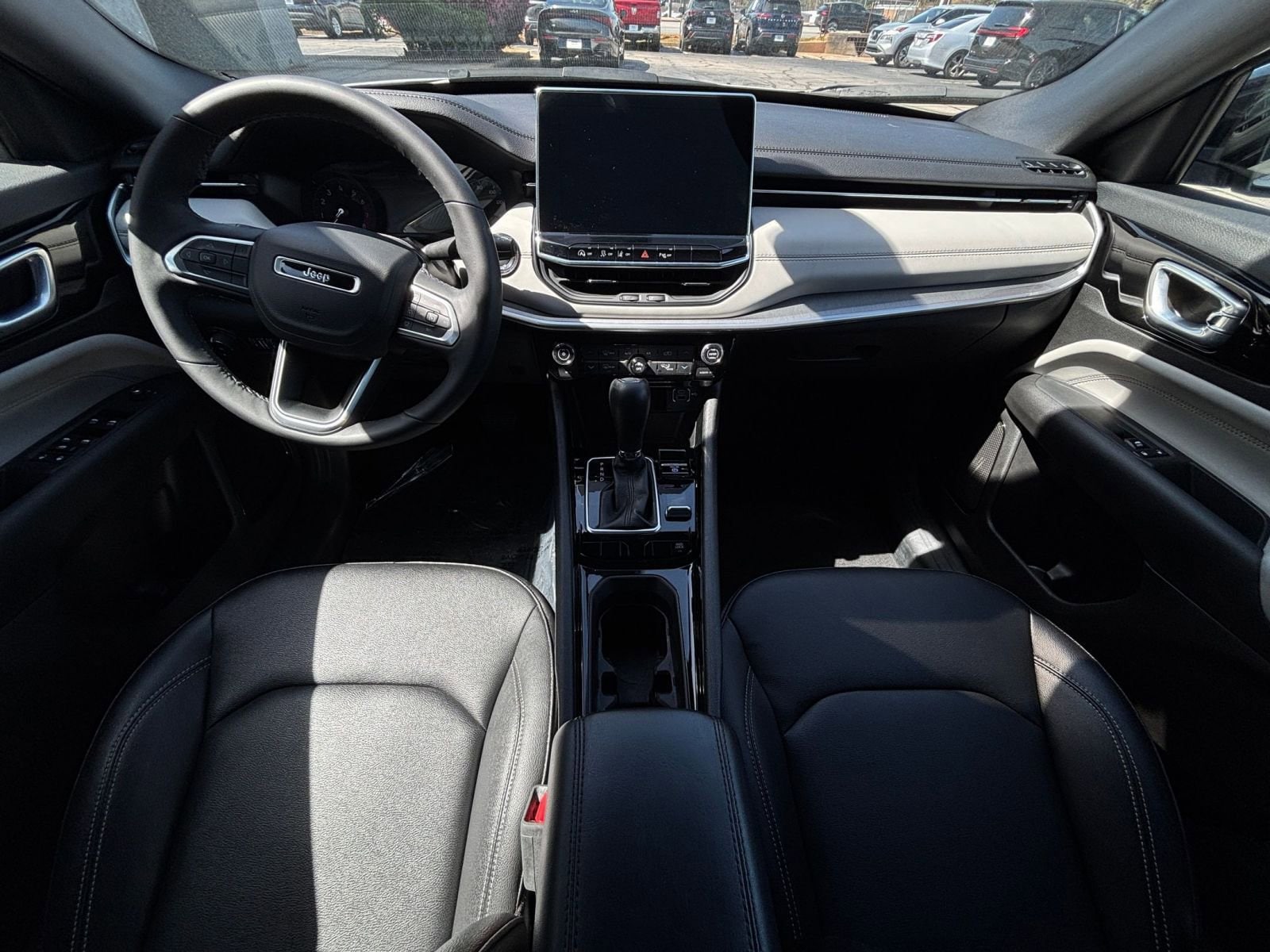 Thumbnail: 2025 Jeep Compass - 34