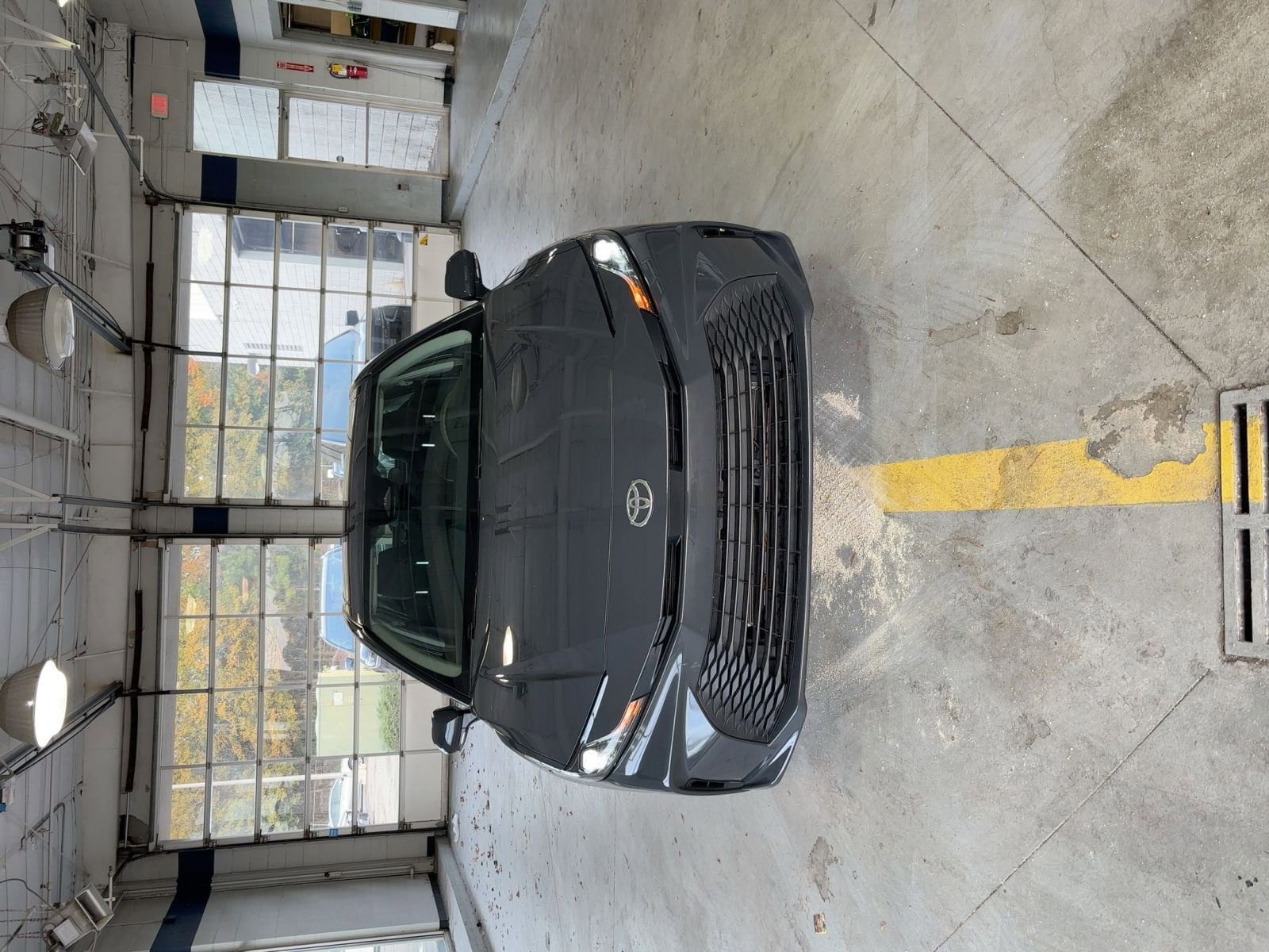 Thumbnail: 2025 Toyota Camry - 21