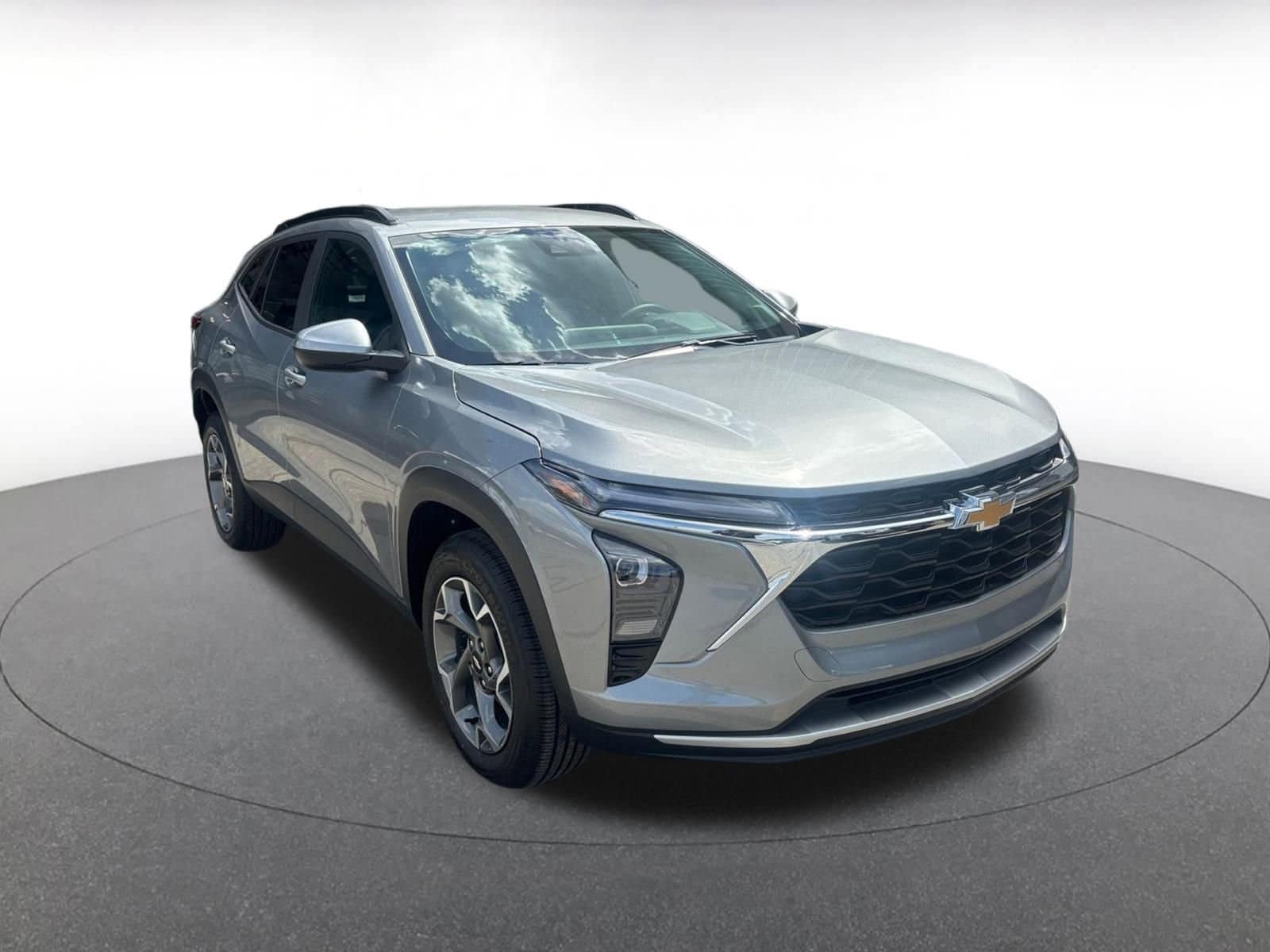 Thumbnail: 2025 Chevrolet Trax - 1