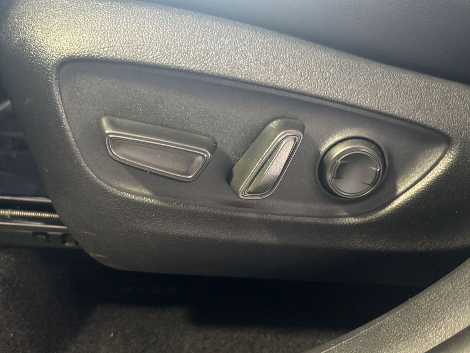 Thumbnail: 2025 Toyota Grand Highlander - 23