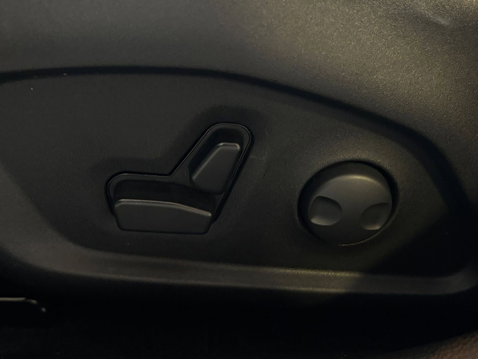 Thumbnail: 2025 Jeep Compass - 23