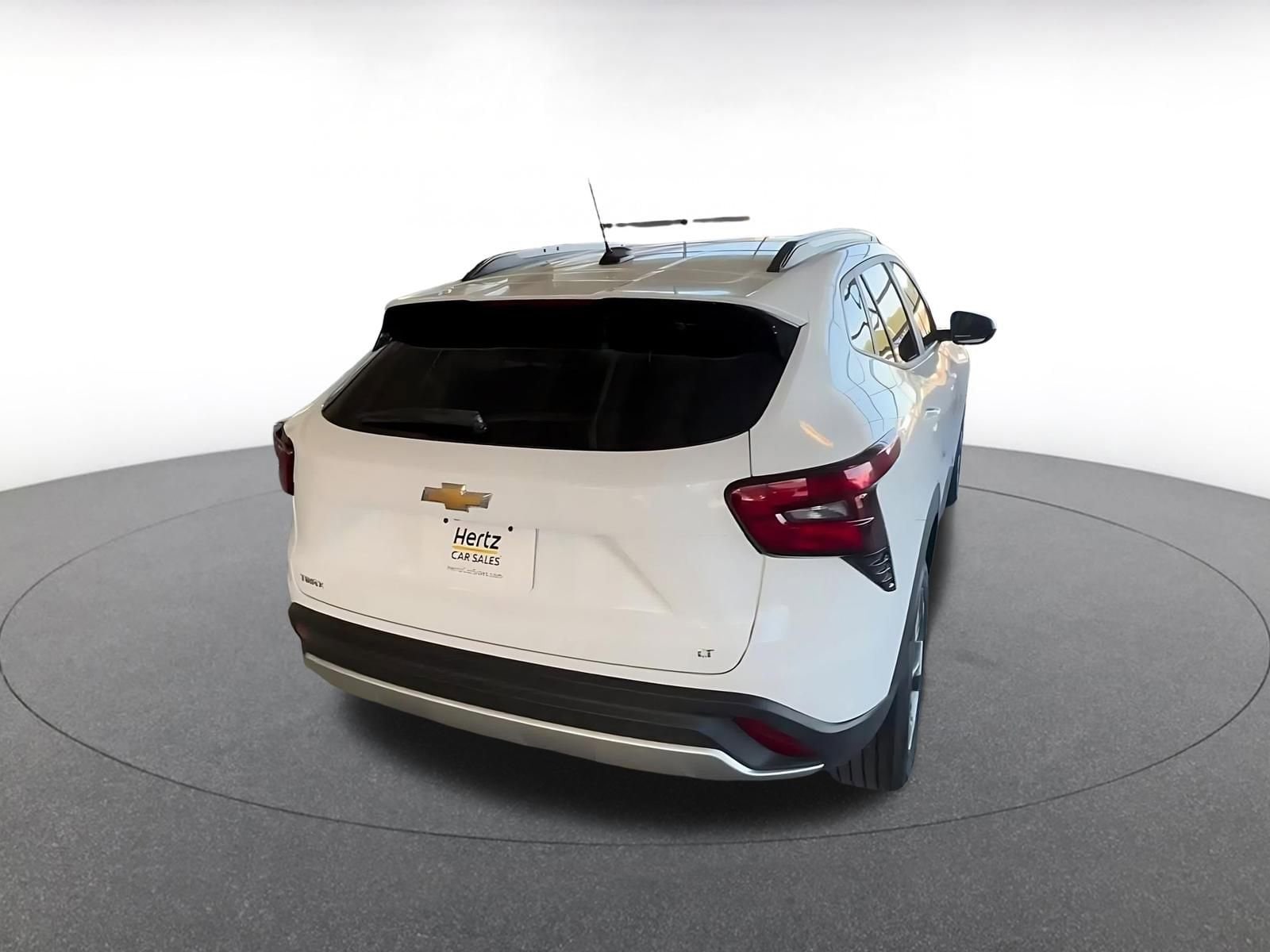 Thumbnail: 2025 Chevrolet Trax - 13