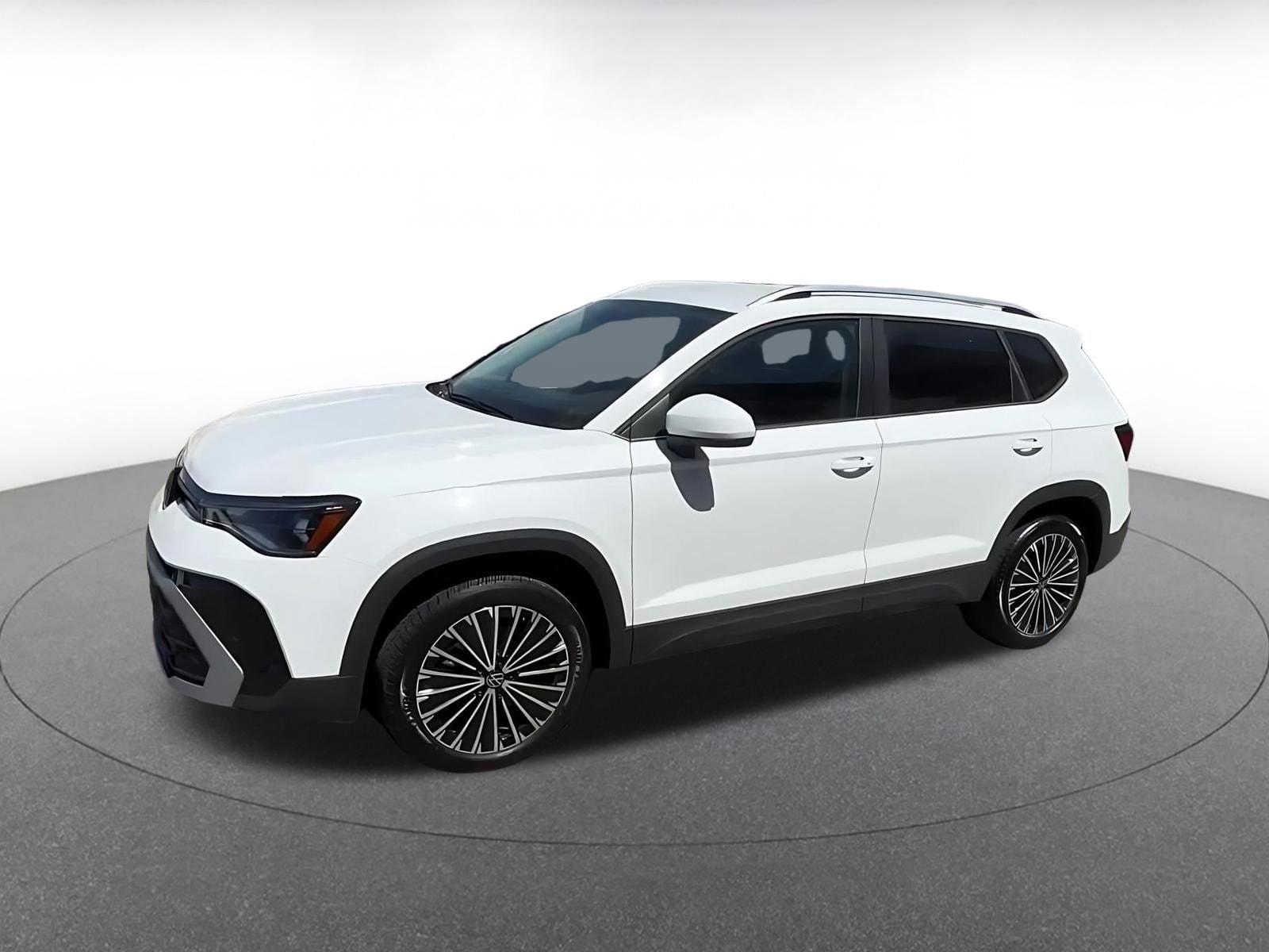 Thumbnail: 2025 Volkswagen Taos - 7