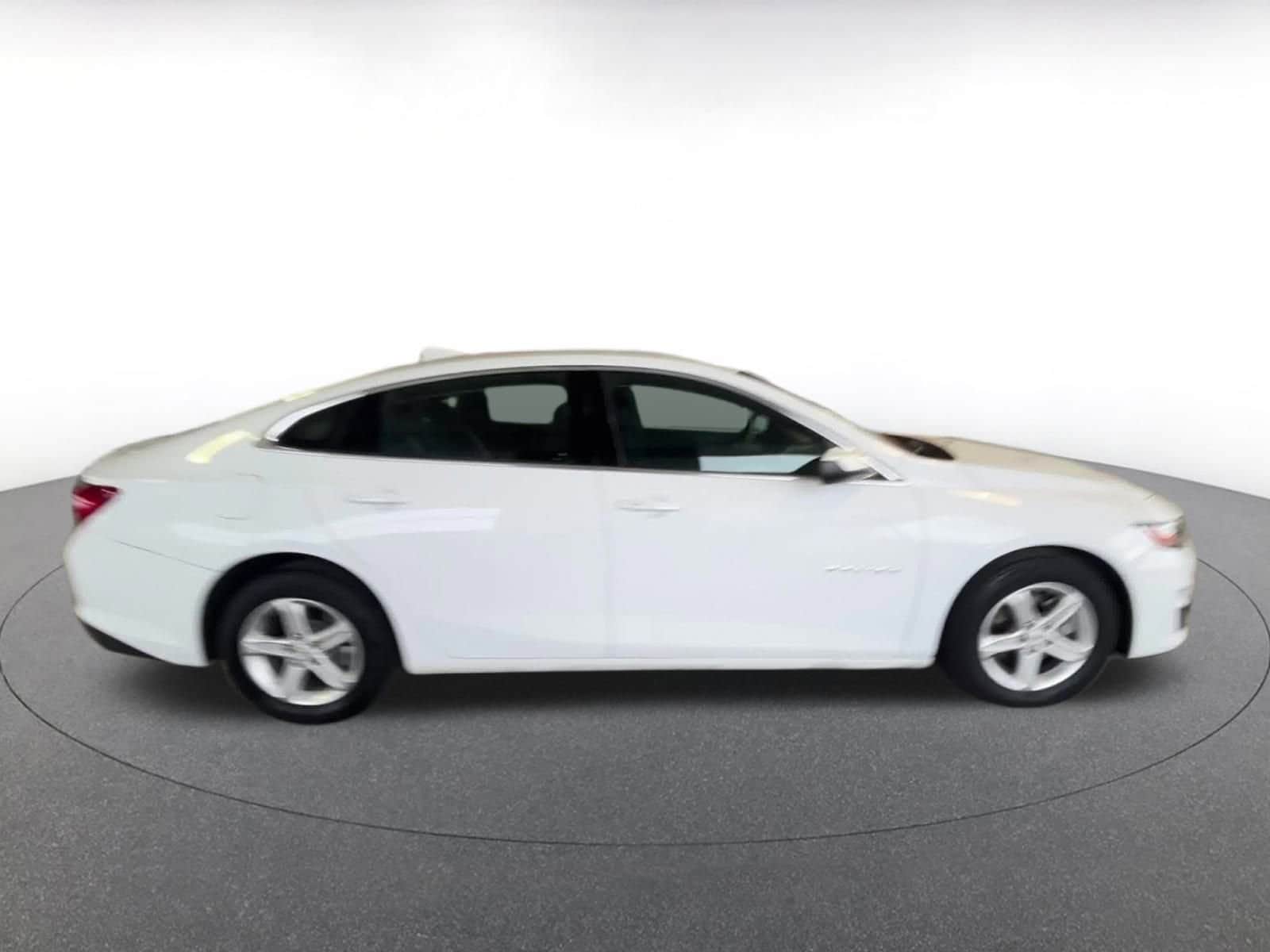 Thumbnail: 2024 Chevrolet Malibu - 31