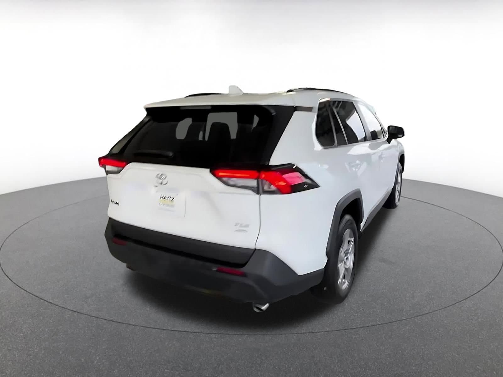 Thumbnail: 2025 Toyota RAV4 - 15