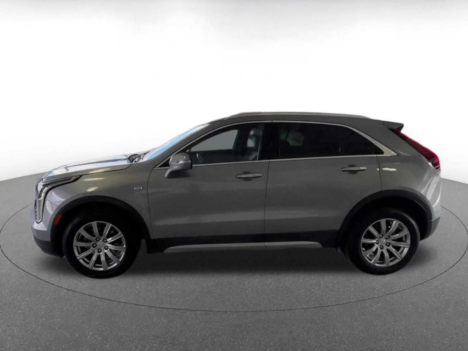 Thumbnail: 2023 Cadillac XT4 - 8