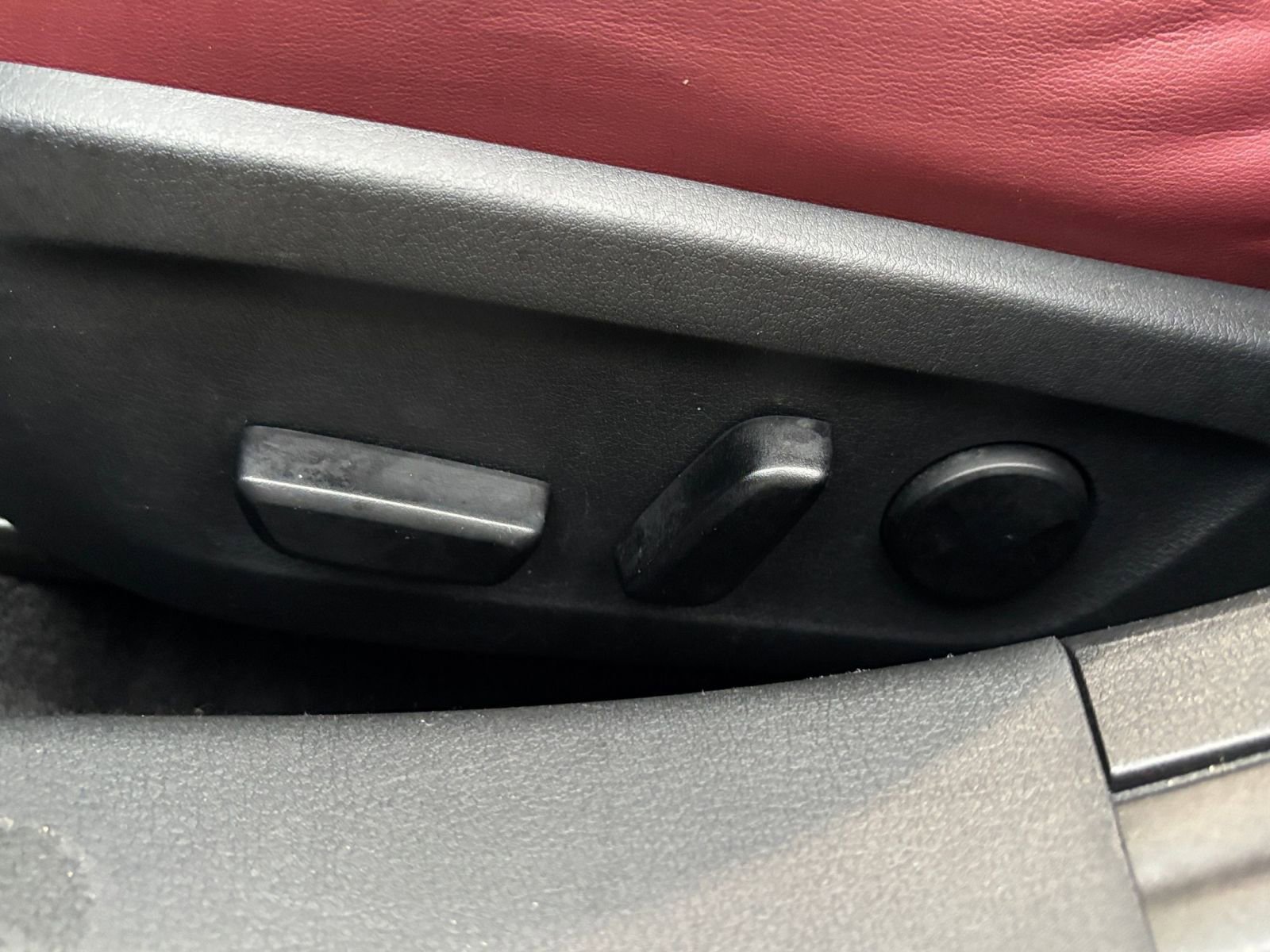 Thumbnail: 2025 Mazda Mazda3 - 25