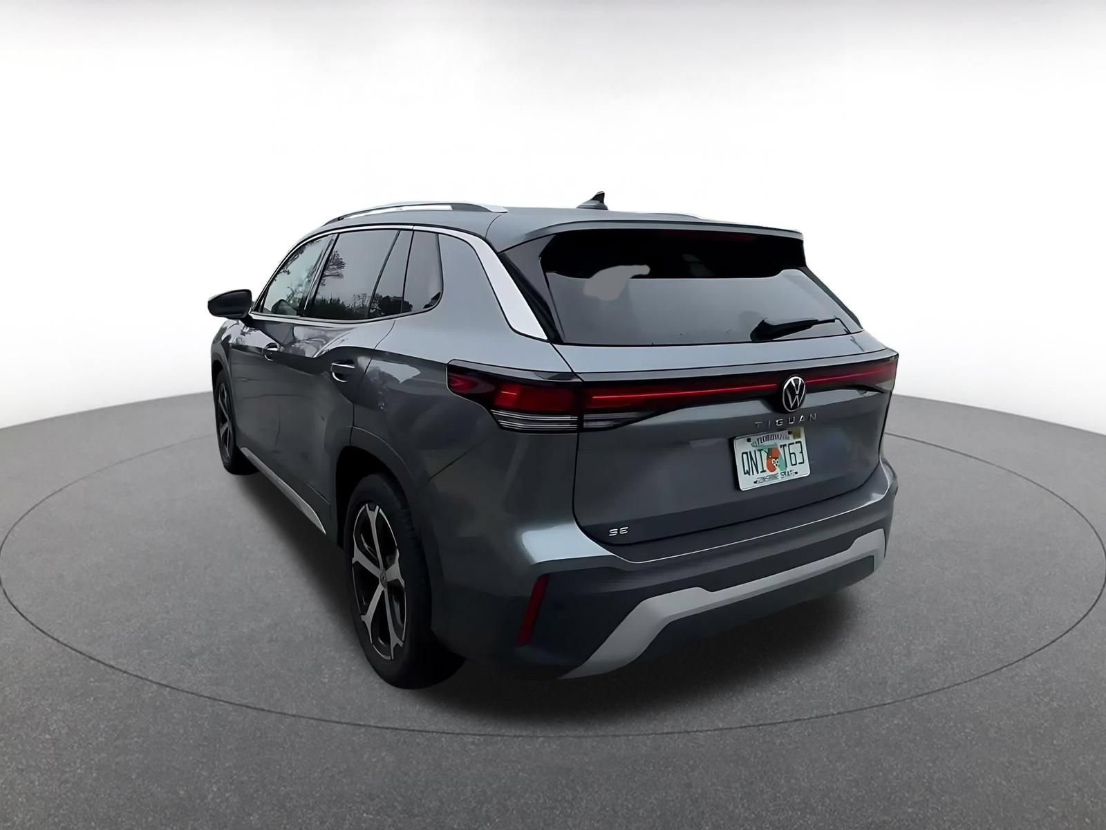 Thumbnail: 2026 Volkswagen Tiguan - 10