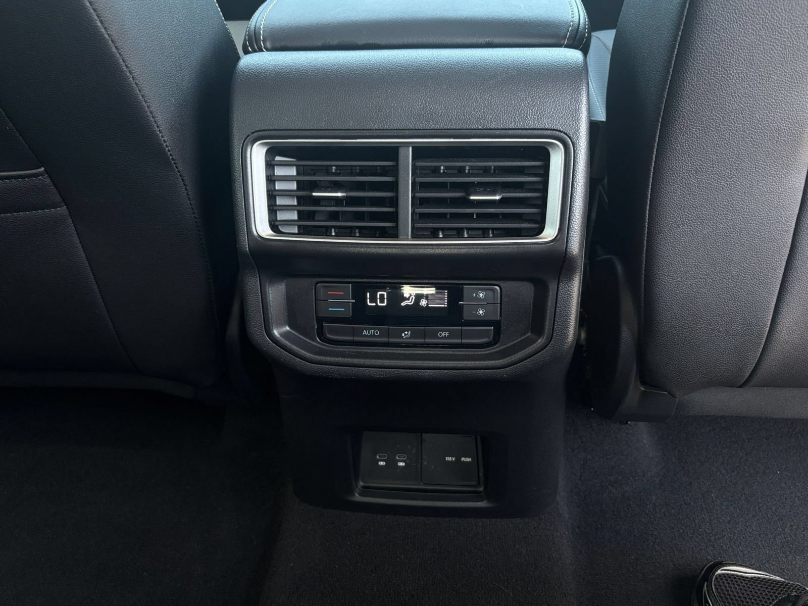 Thumbnail: 2026 Volkswagen Atlas - 24