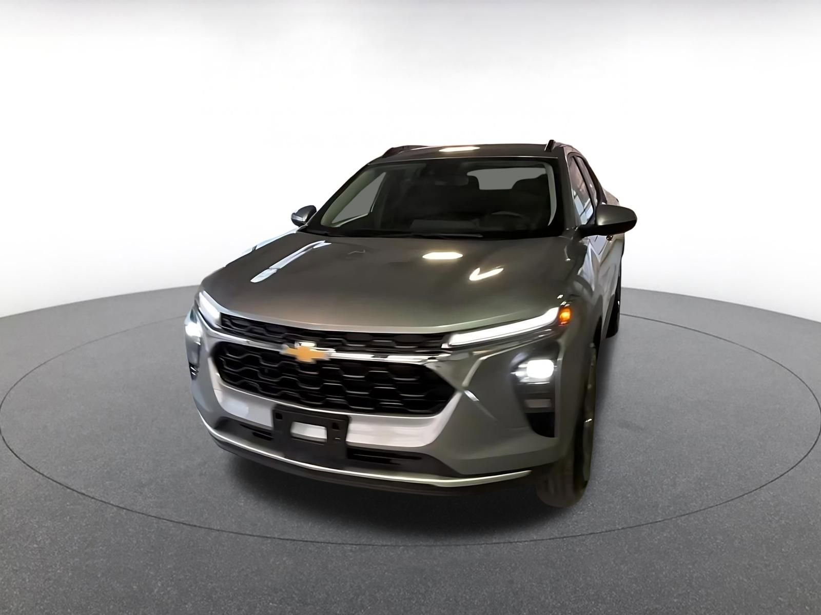 Thumbnail: 2025 Chevrolet Trax - 6
