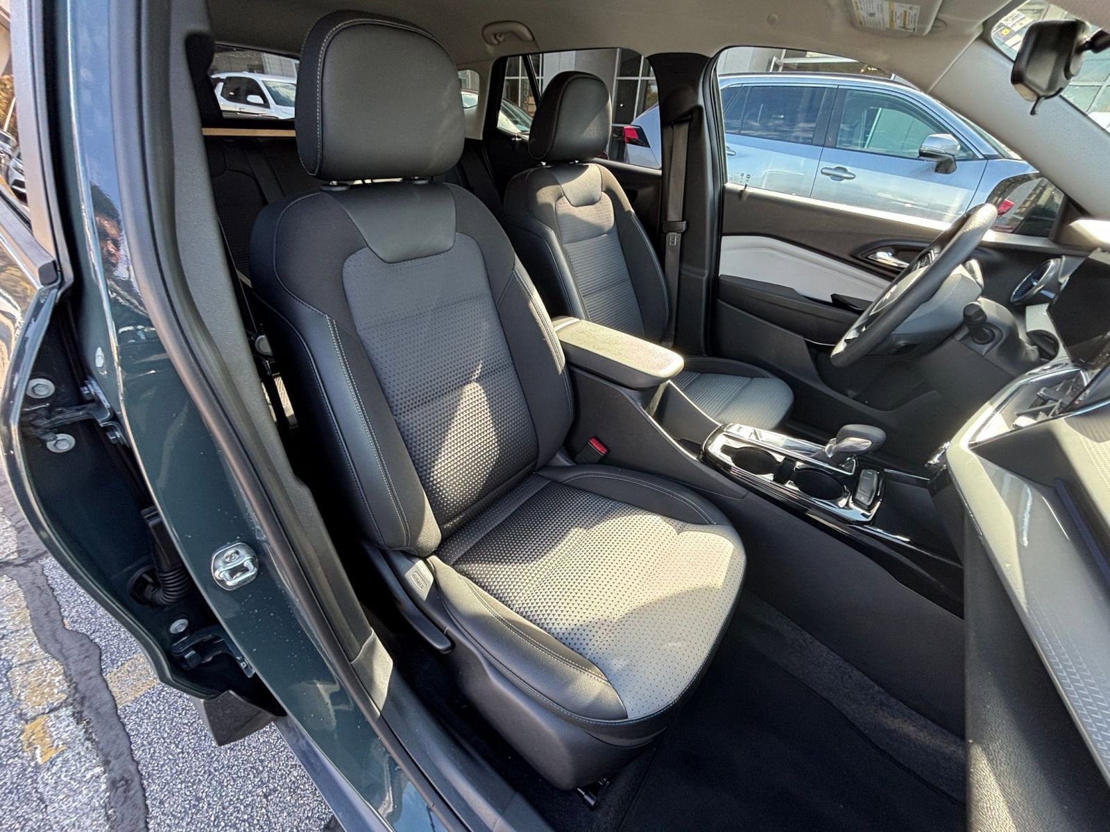 Thumbnail: 2025 Chevrolet Trax - 35