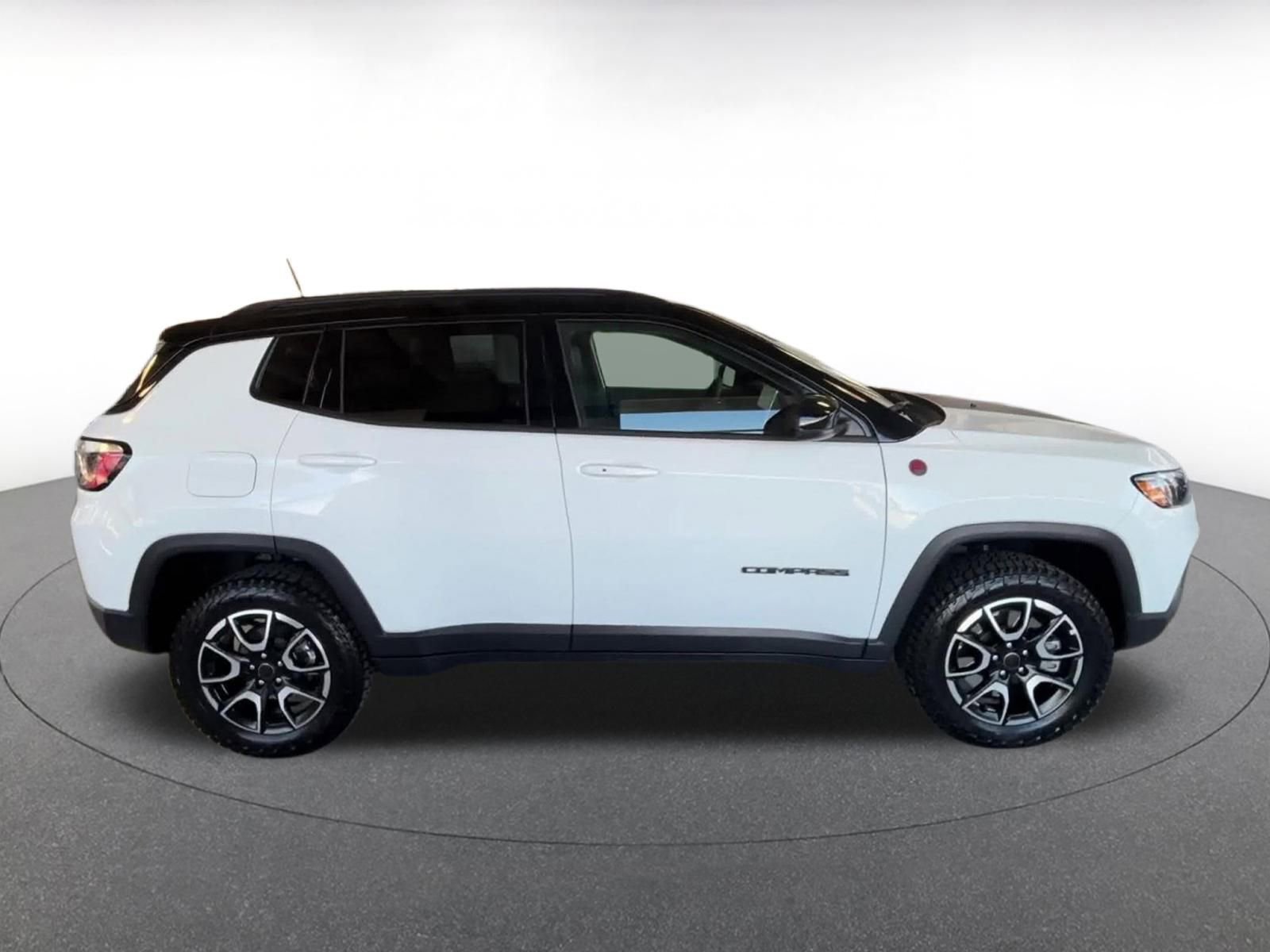 Thumbnail: 2025 Jeep Compass - 15