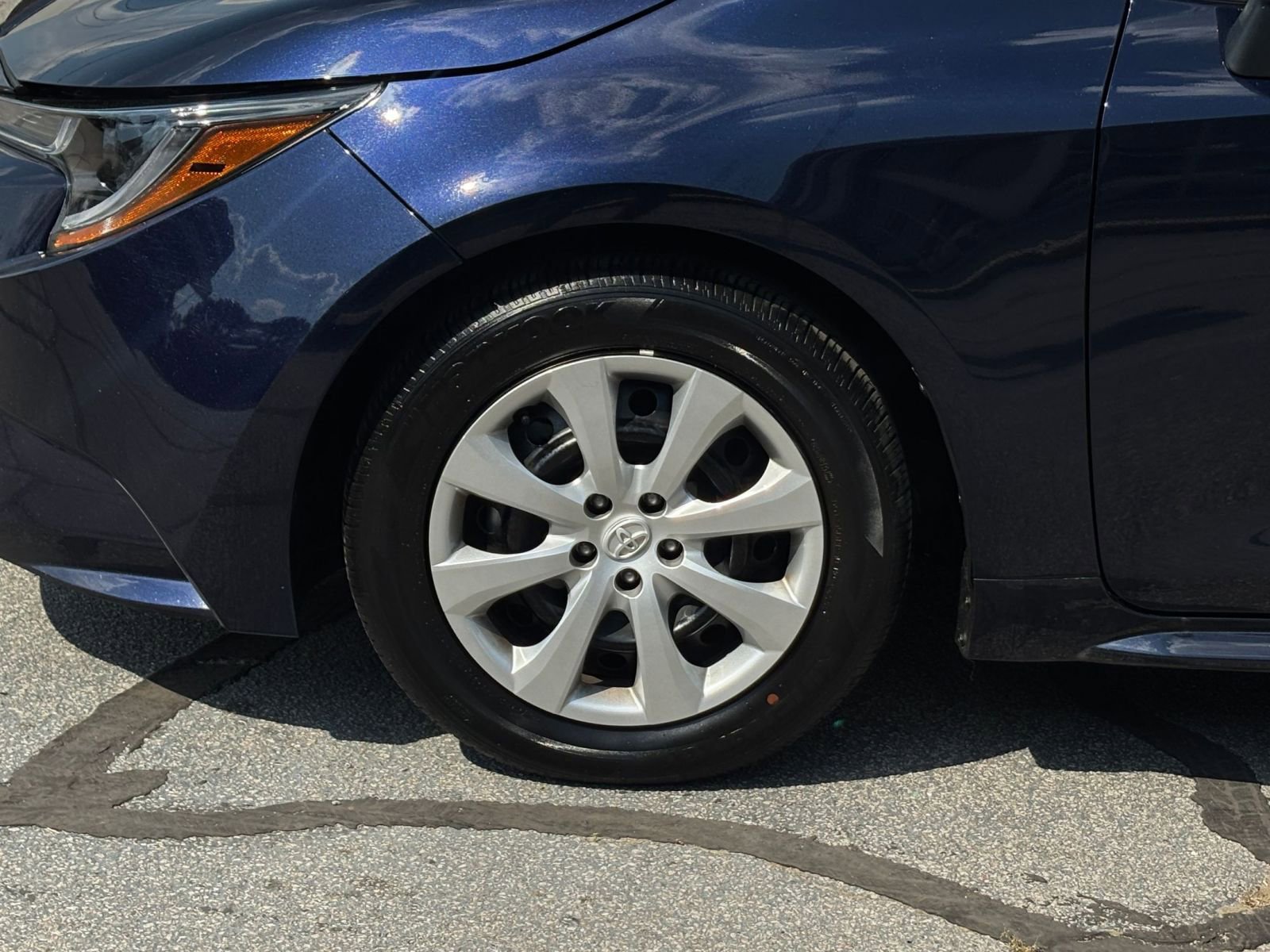 Thumbnail: 2025 Toyota Corolla - 29