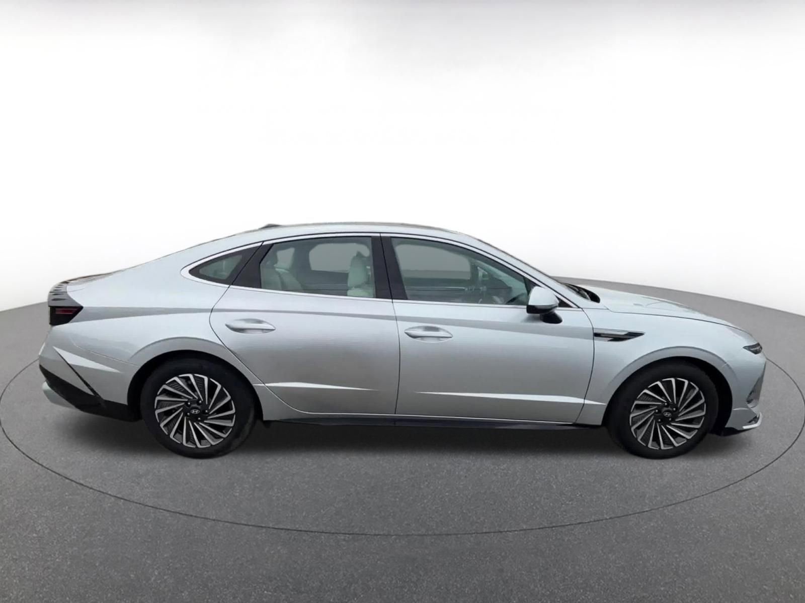 Thumbnail: 2025 Hyundai Sonata - 21