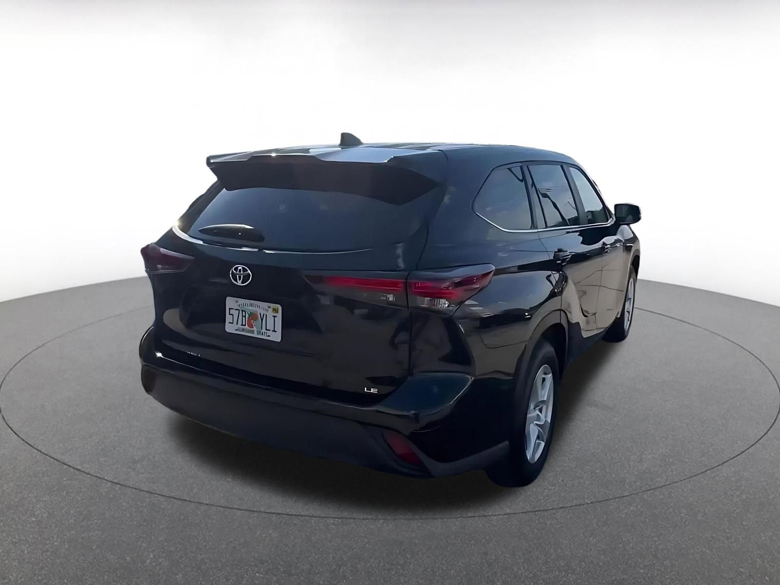 Thumbnail: 2025 Toyota Highlander - 13