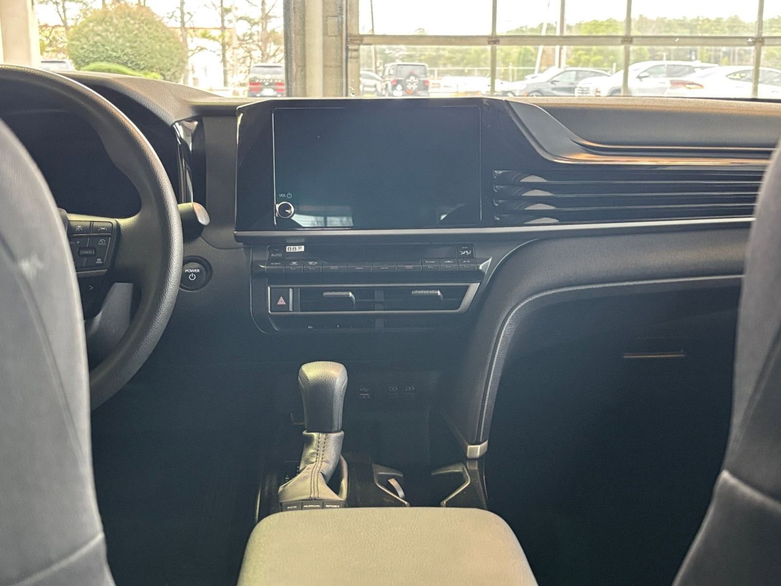 Thumbnail: 2025 Toyota Camry - 18