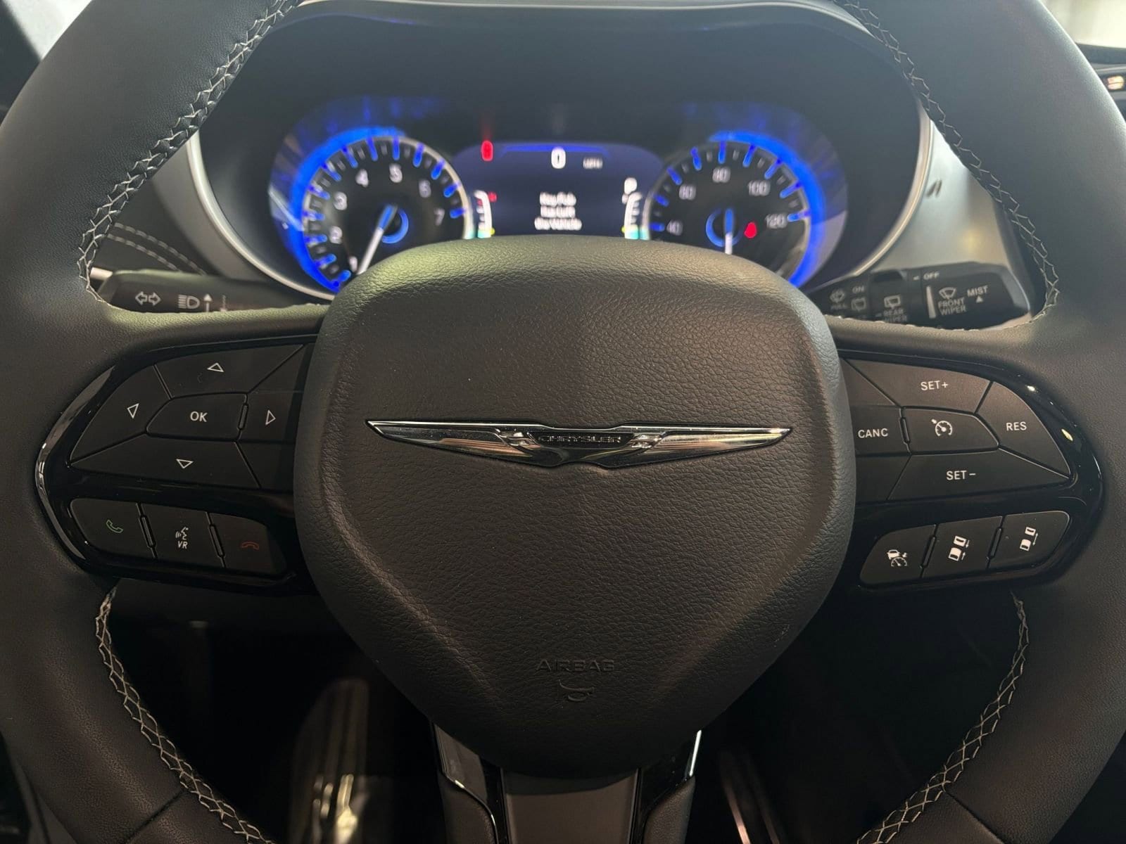 Thumbnail: 2025 Chrysler Pacifica - 30