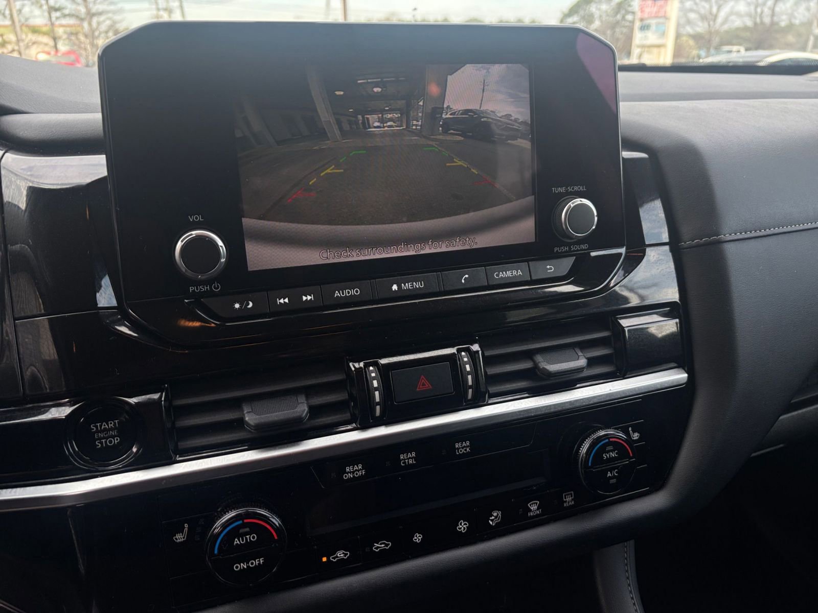 Thumbnail: 2025 Nissan Pathfinder - 23