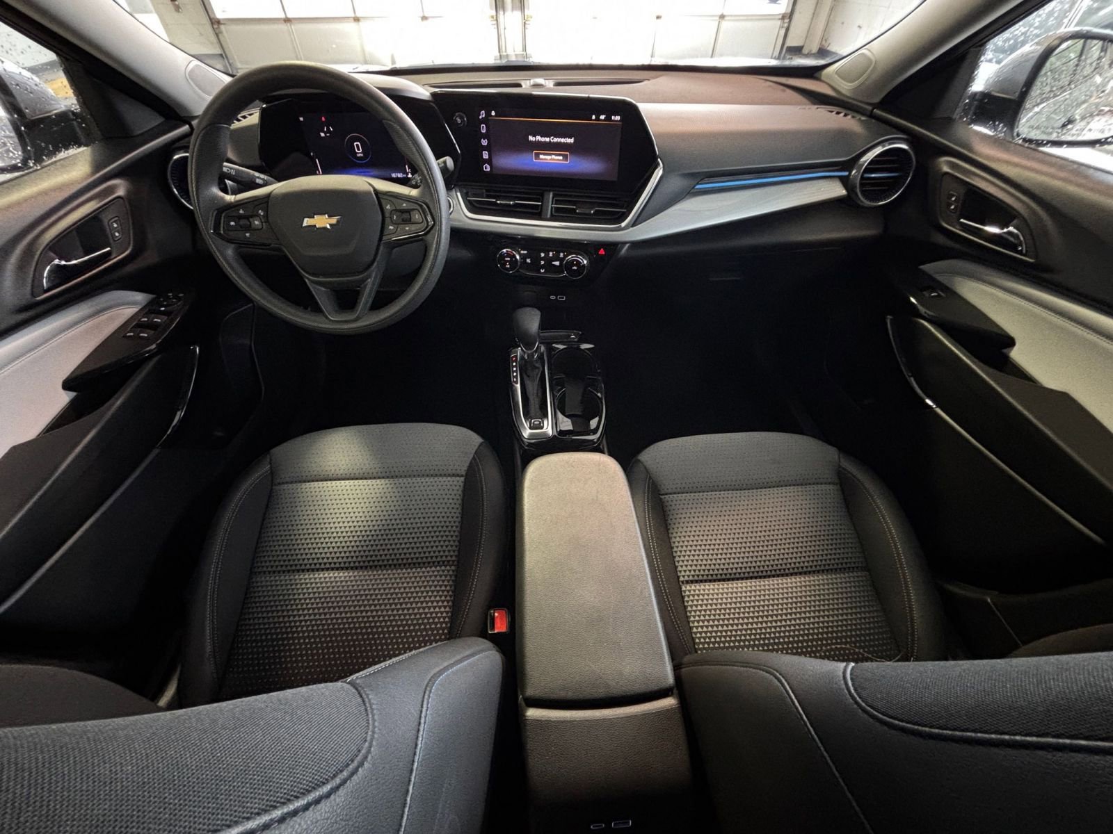 Thumbnail: 2025 Chevrolet Trax - 32