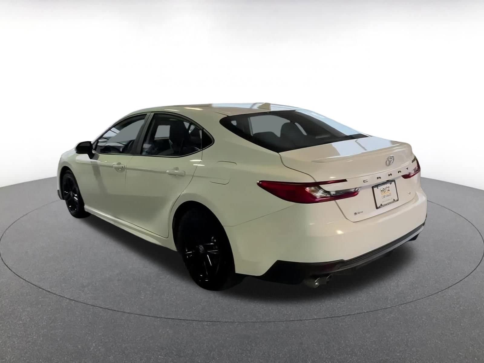 Thumbnail: 2025 Toyota Camry - 17