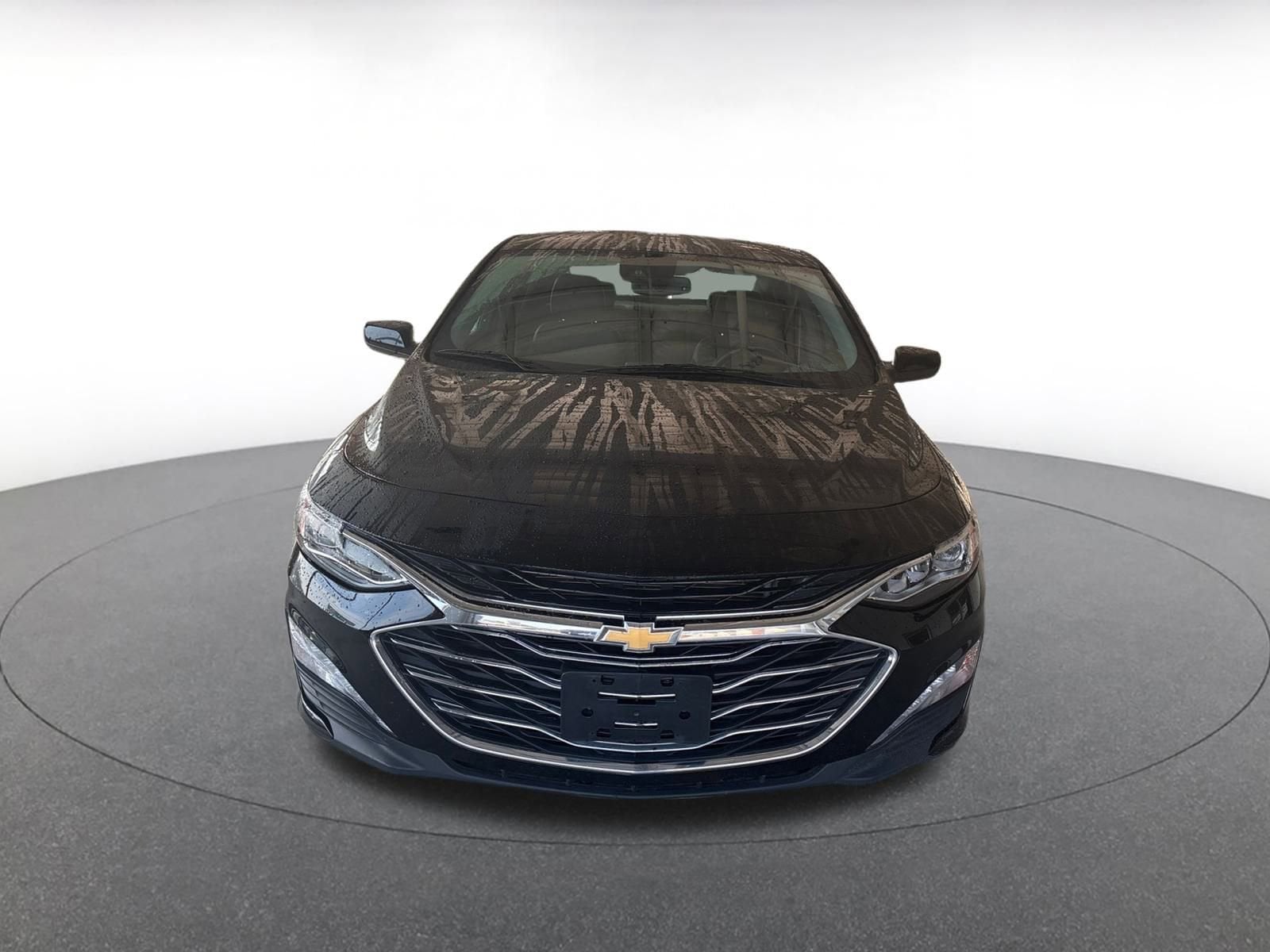 Thumbnail: 2024 Chevrolet Malibu - 3
