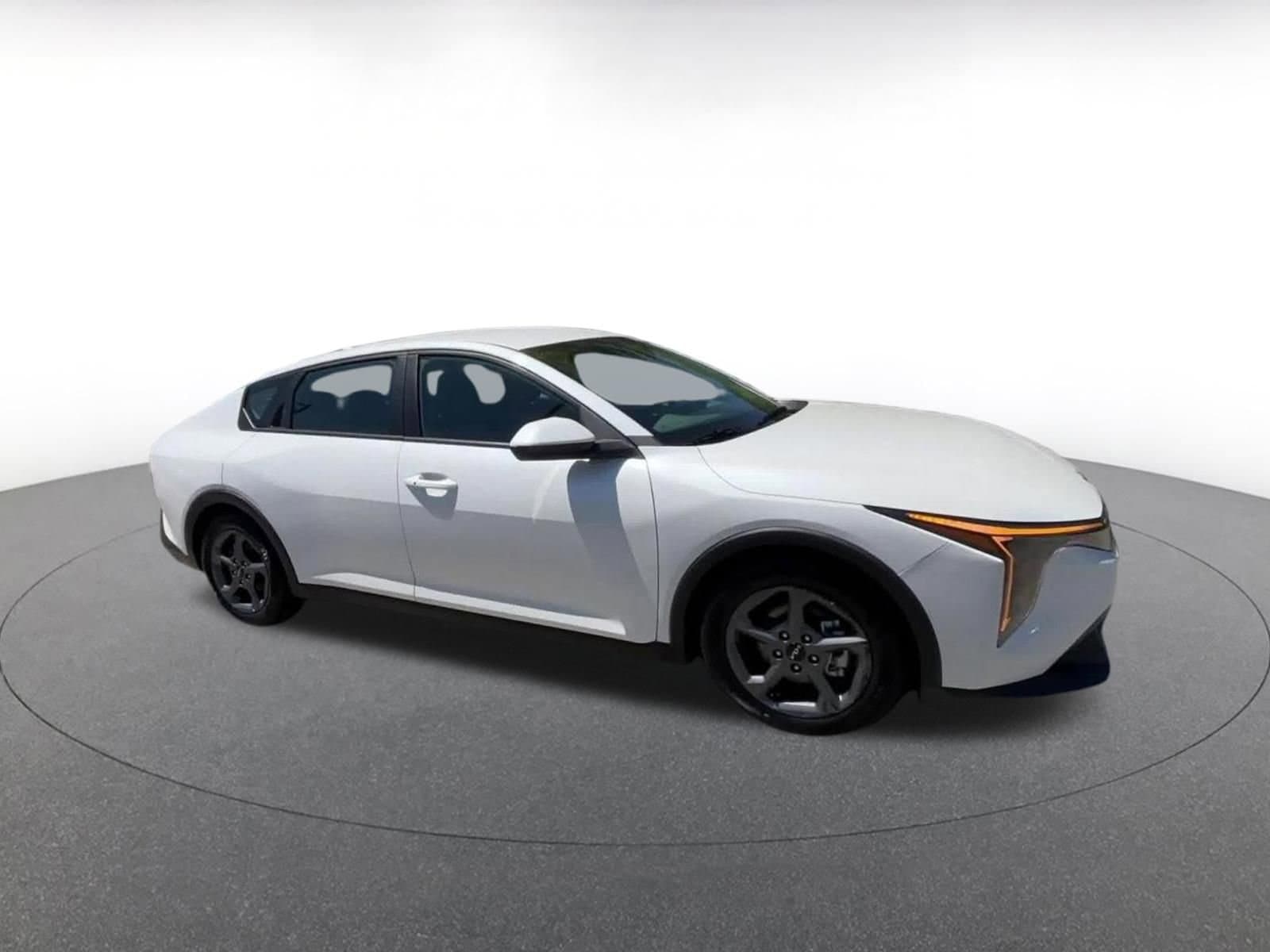 Thumbnail: 2025 Kia K4 - 2