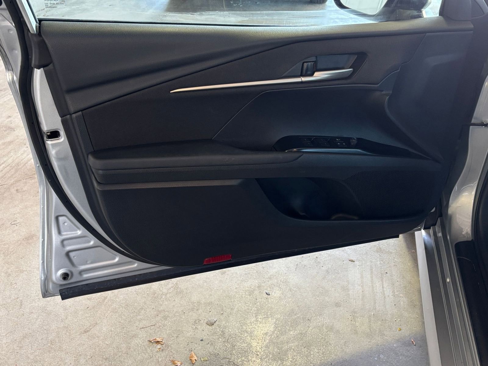 Thumbnail: 2025 Toyota Camry - 26