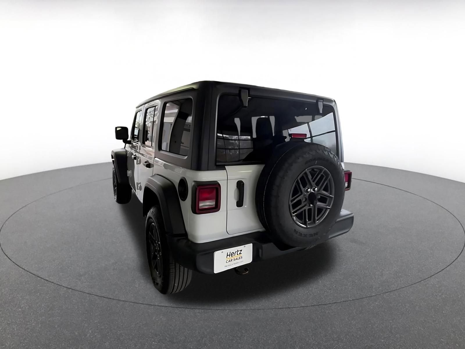 Thumbnail: 2025 Jeep Wrangler - 11