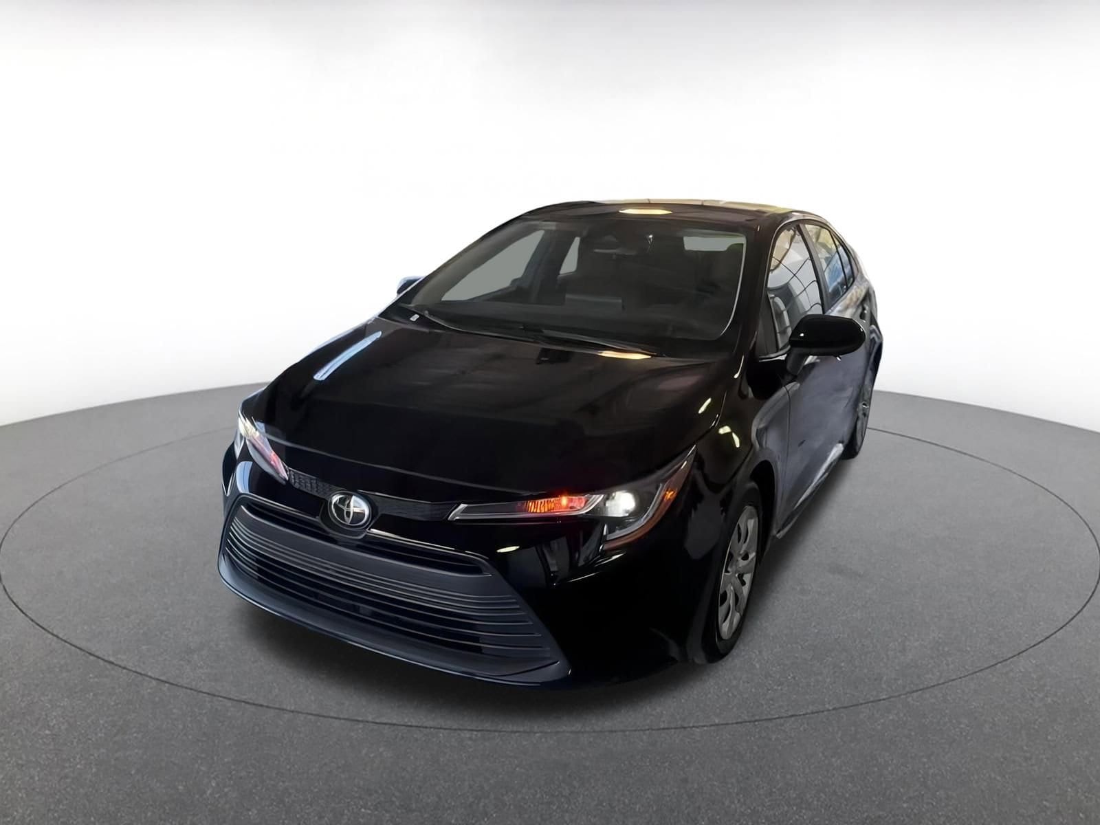 Thumbnail: 2025 Toyota Corolla - 5