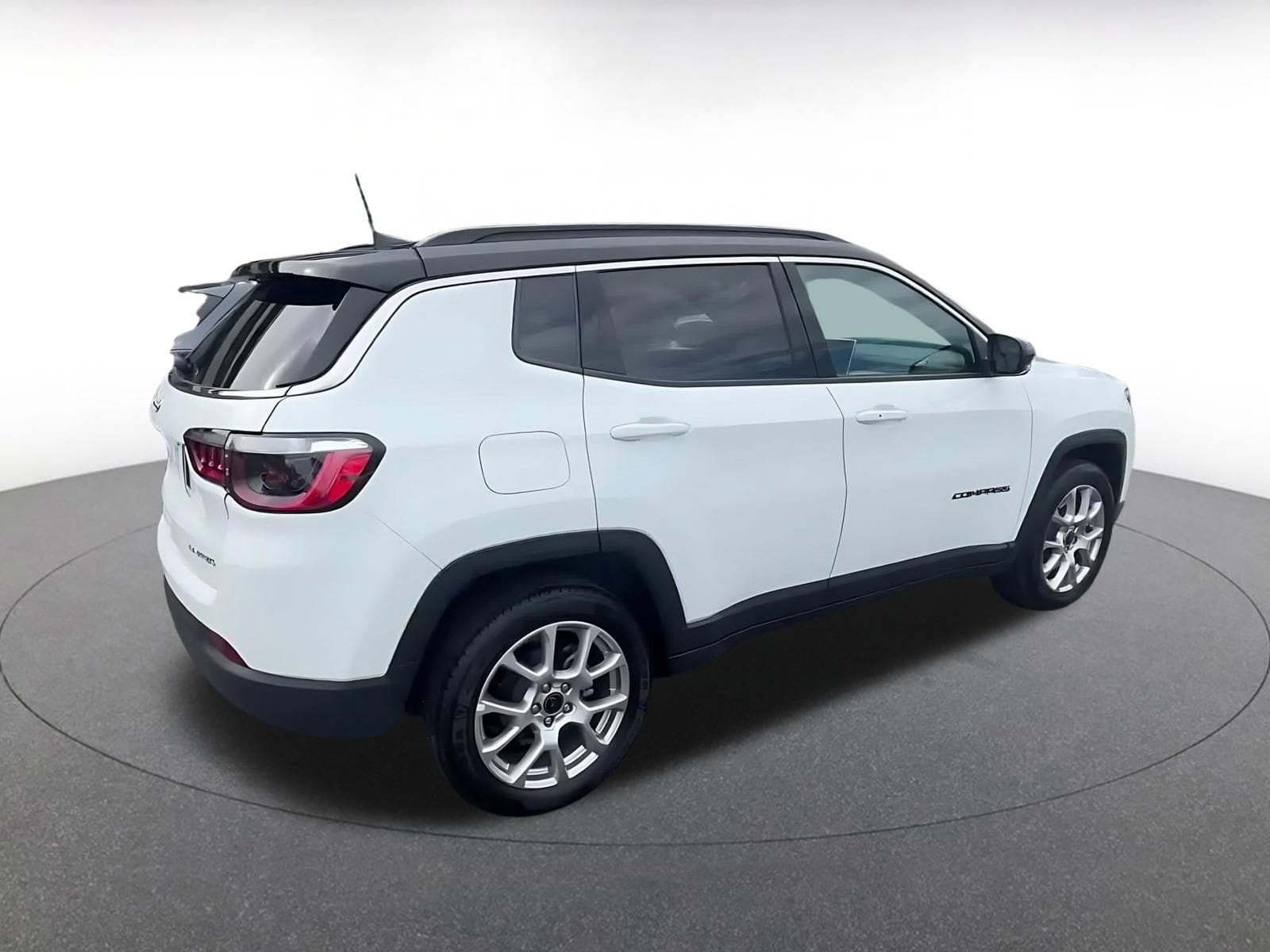 Thumbnail: 2025 Jeep Compass - 21