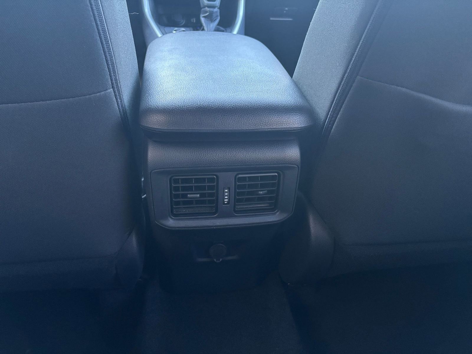 Thumbnail: 2025 Toyota RAV4 - 29