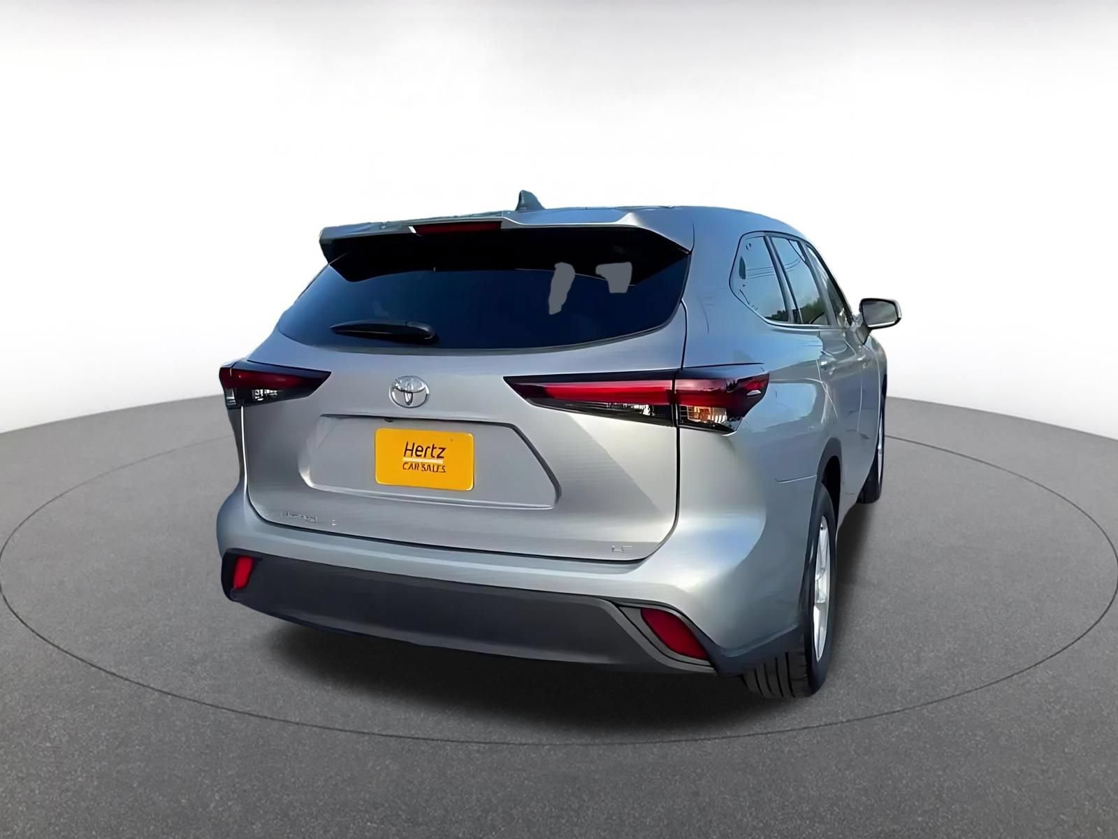 Thumbnail: 2025 Toyota Highlander - 15