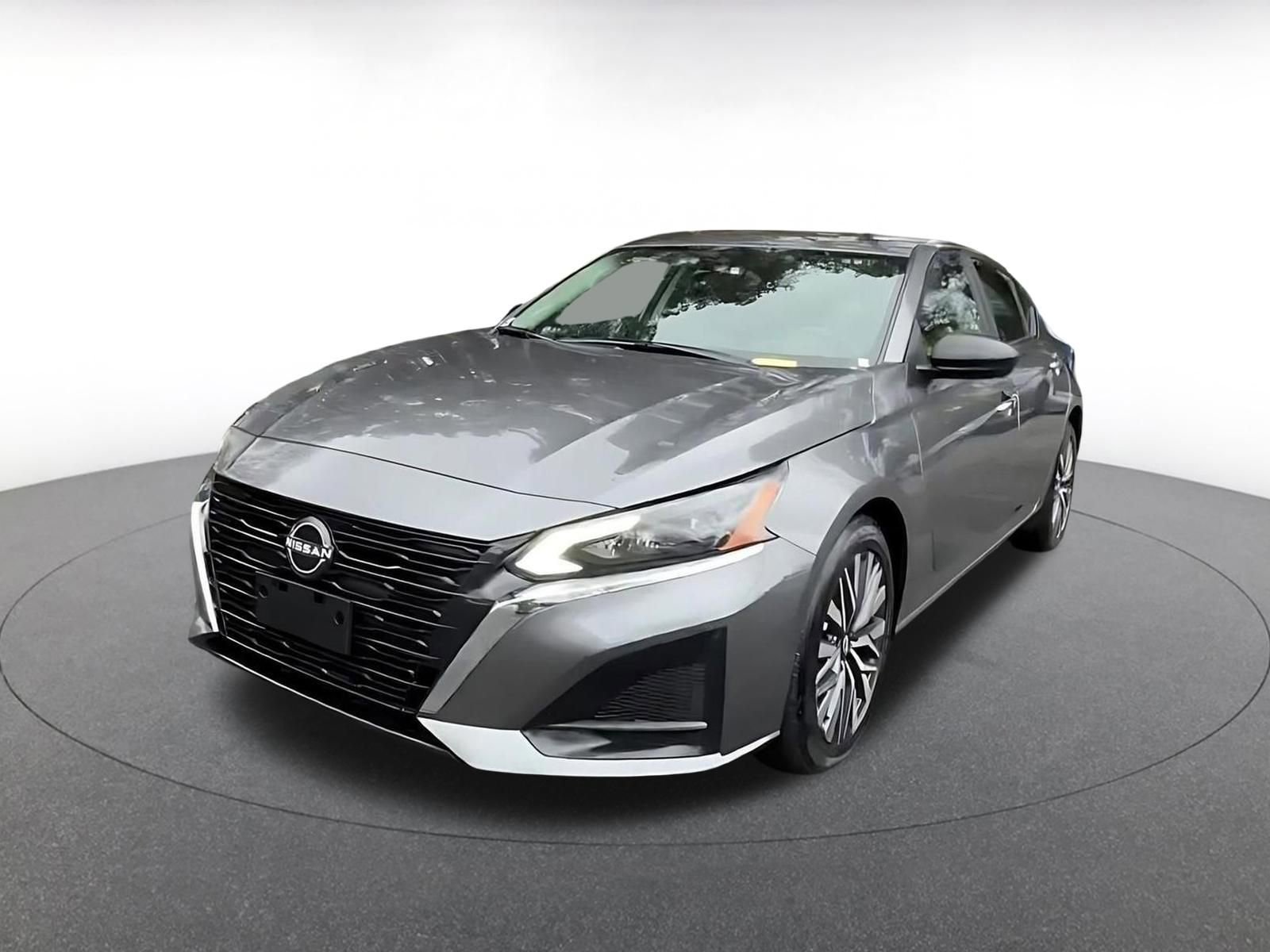 Thumbnail: 2025 Nissan Altima - 6