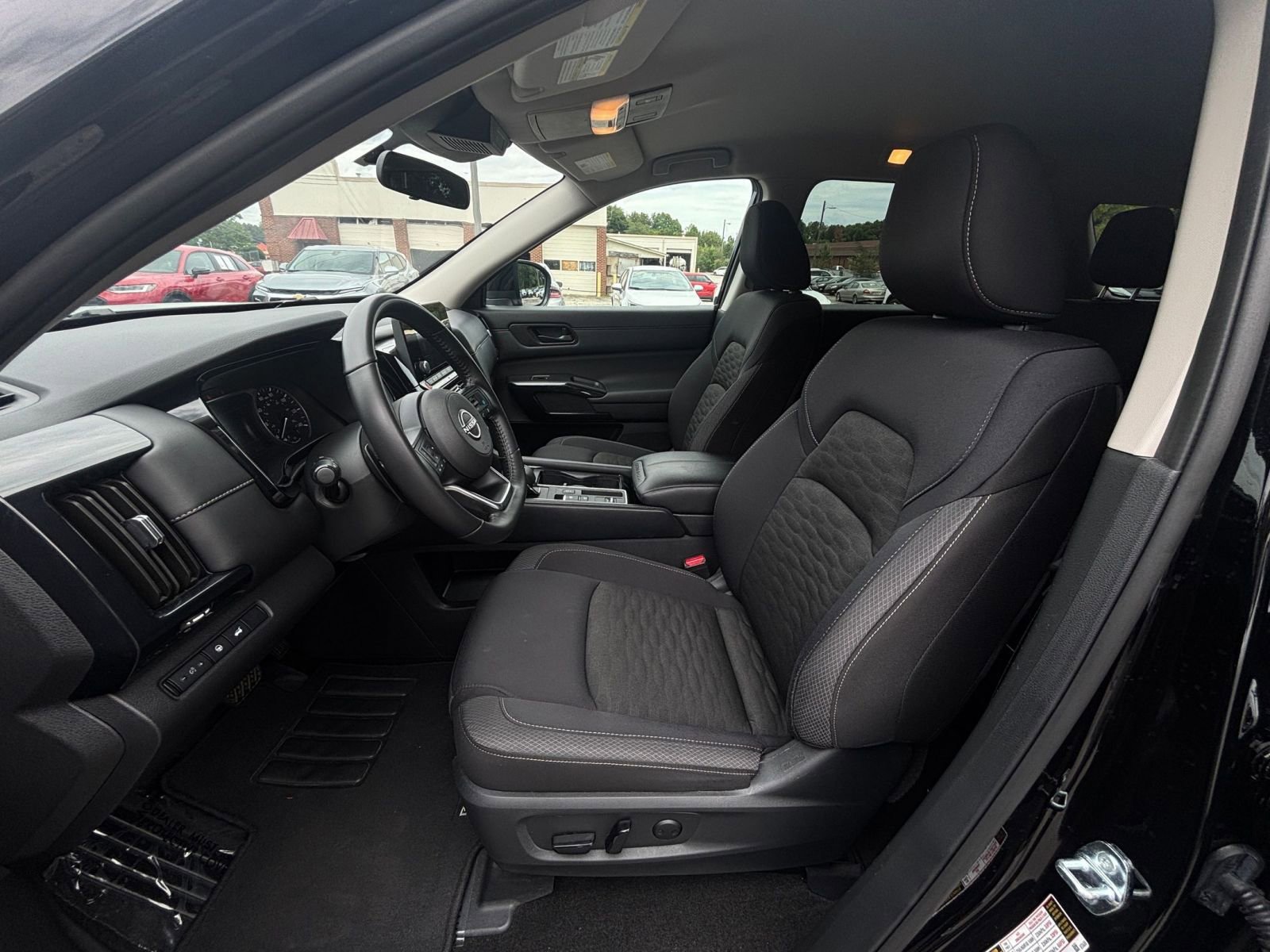 Thumbnail: 2025 Nissan Pathfinder - 29
