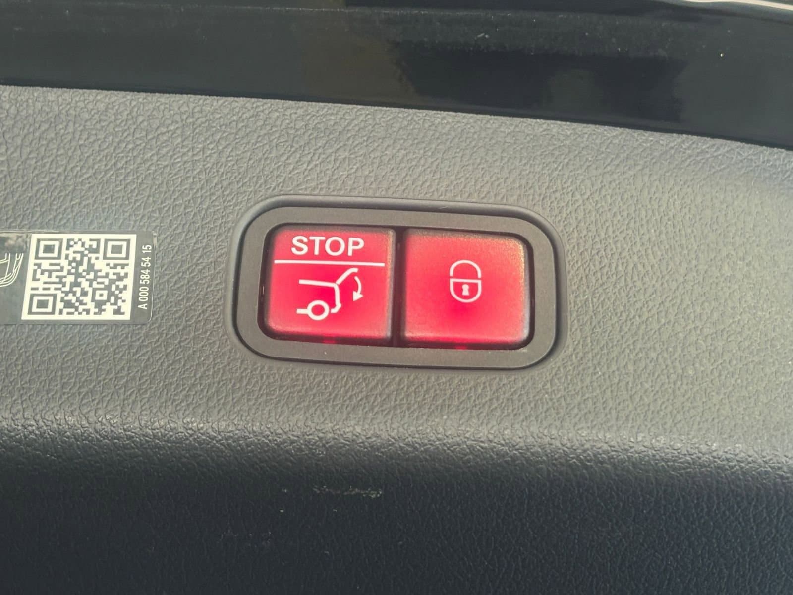 Thumbnail: 2024 Mercedes-Benz GLC - 25