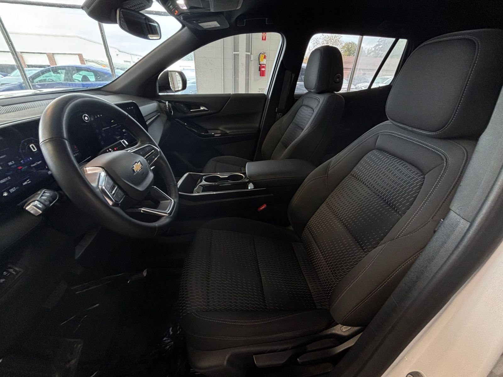 Thumbnail: 2025 Chevrolet Equinox - 26