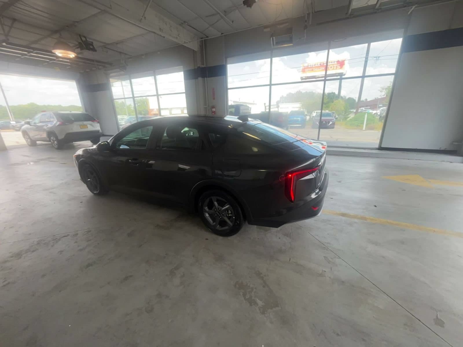 Thumbnail: 2025 Kia K4 - 9