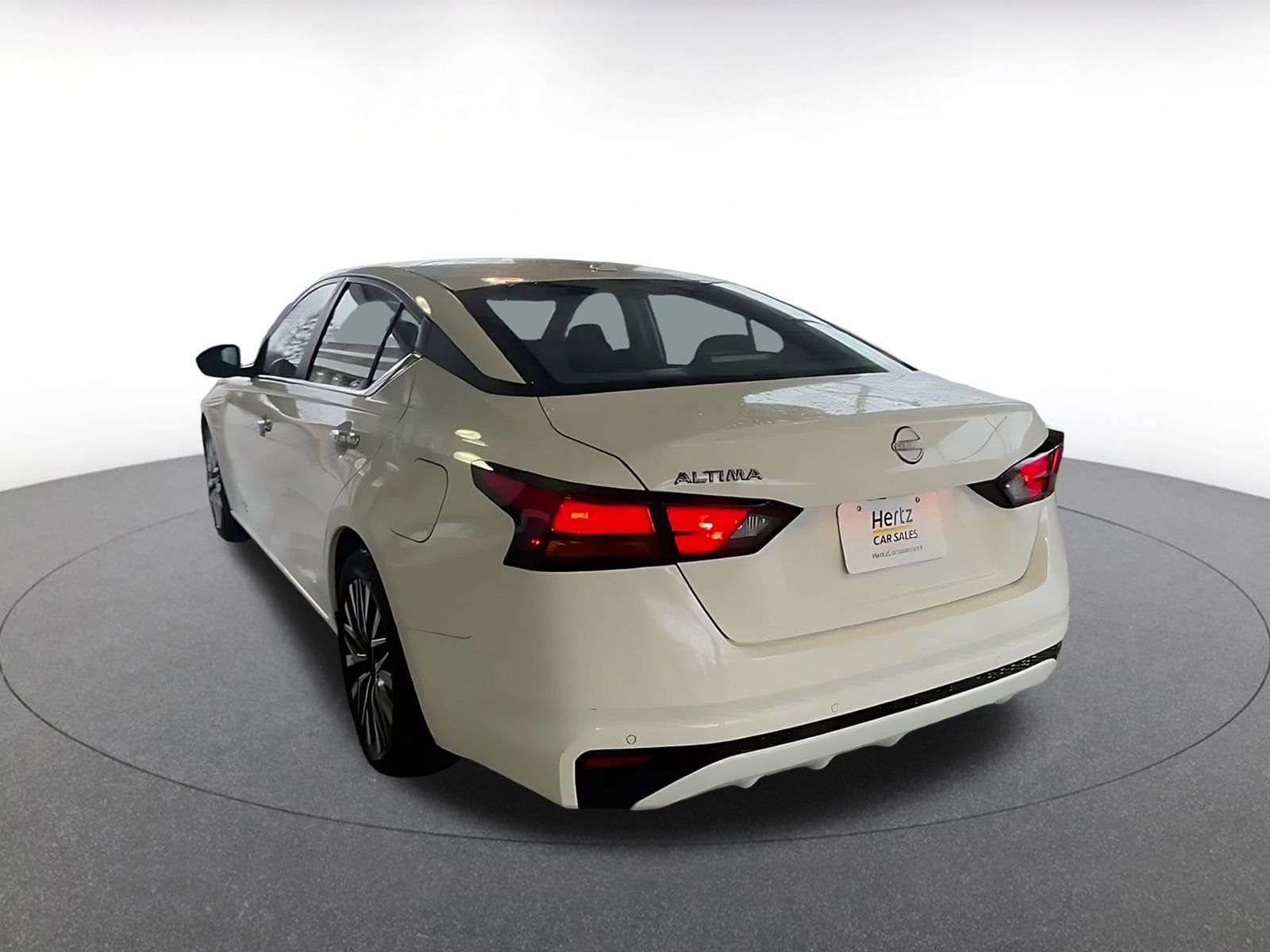 Thumbnail: 2025 Nissan Altima - 16