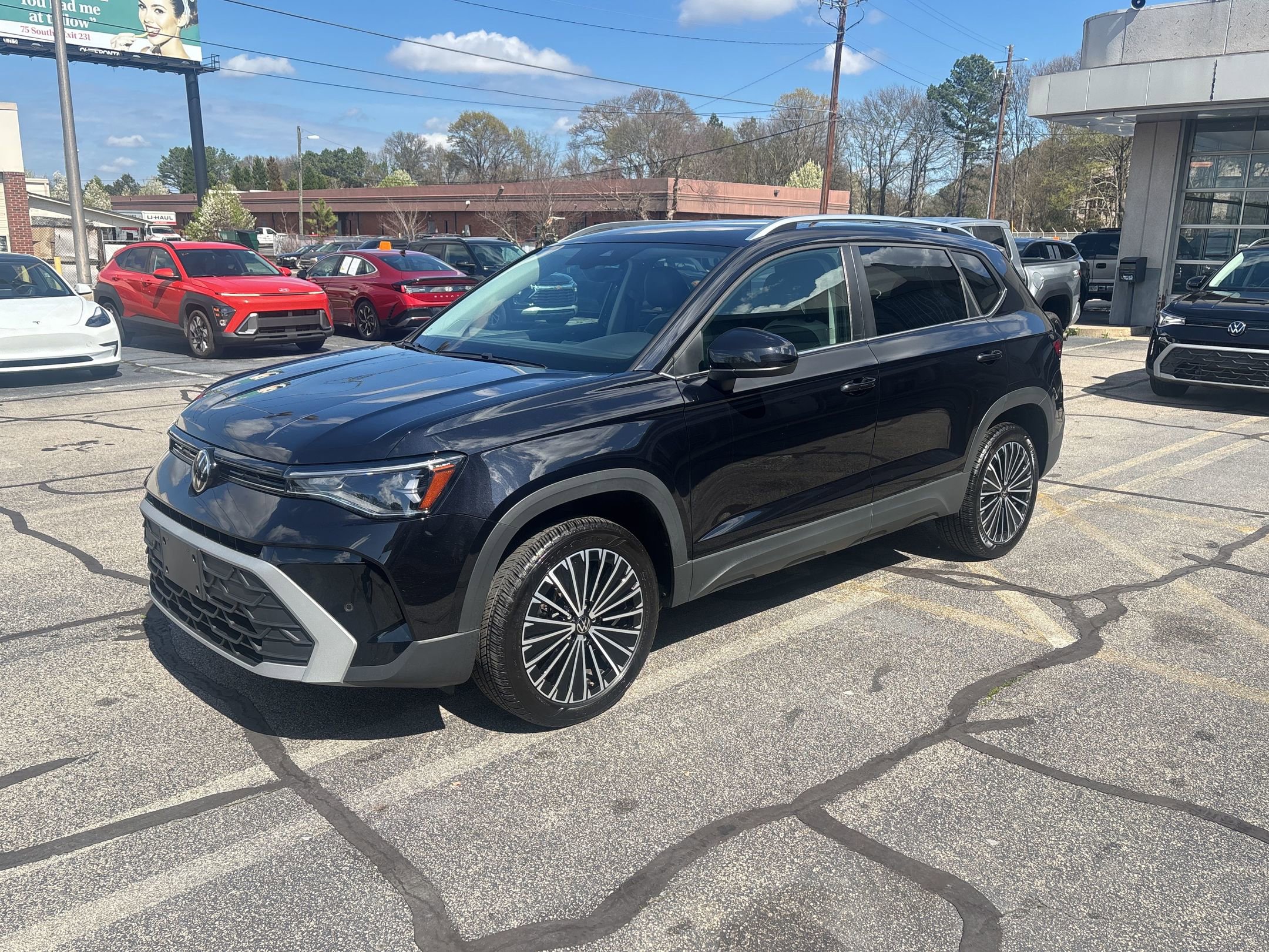 Thumbnail: 2025 Volkswagen Taos - 5