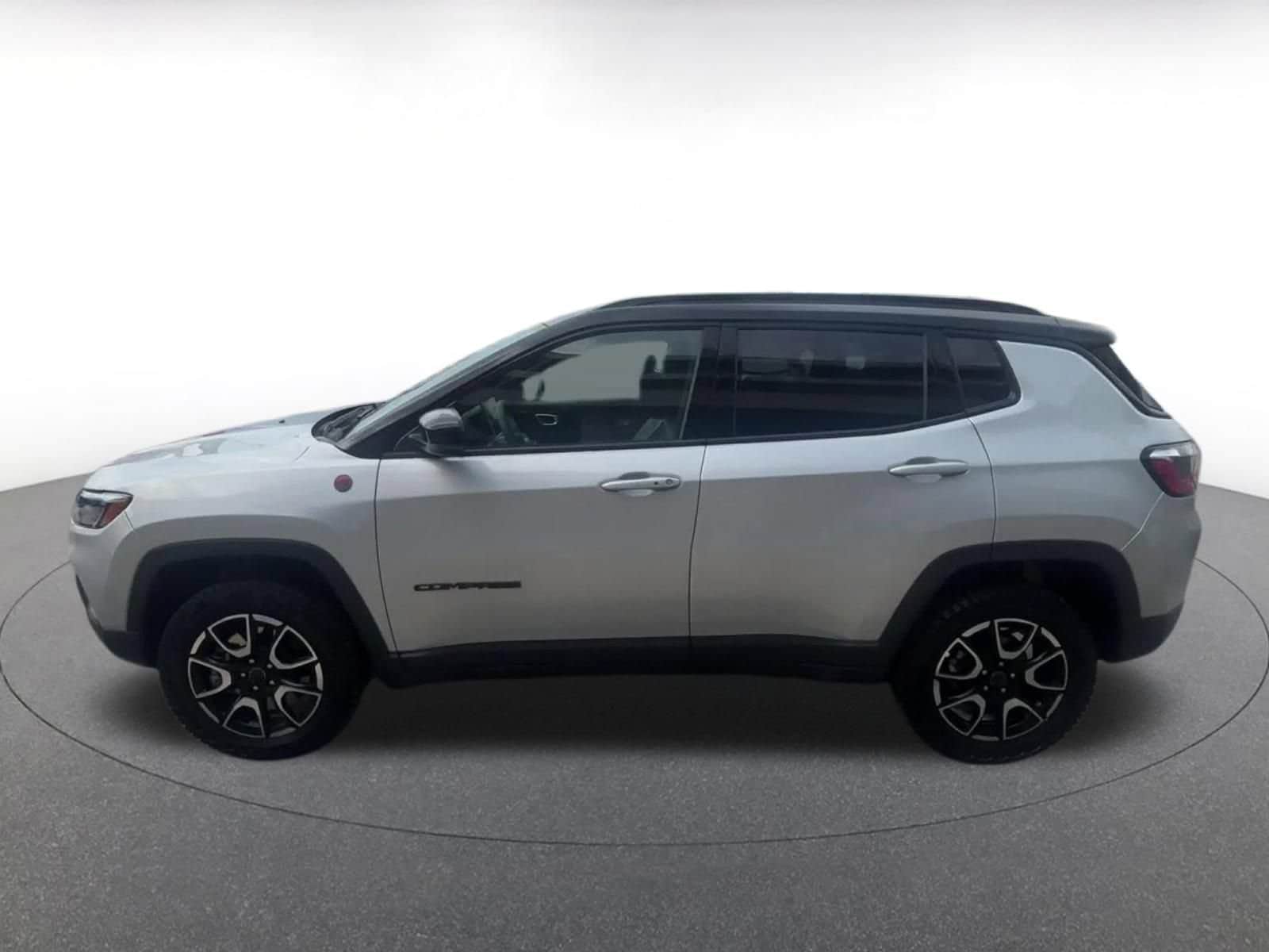 Thumbnail: 2025 Jeep Compass - 13