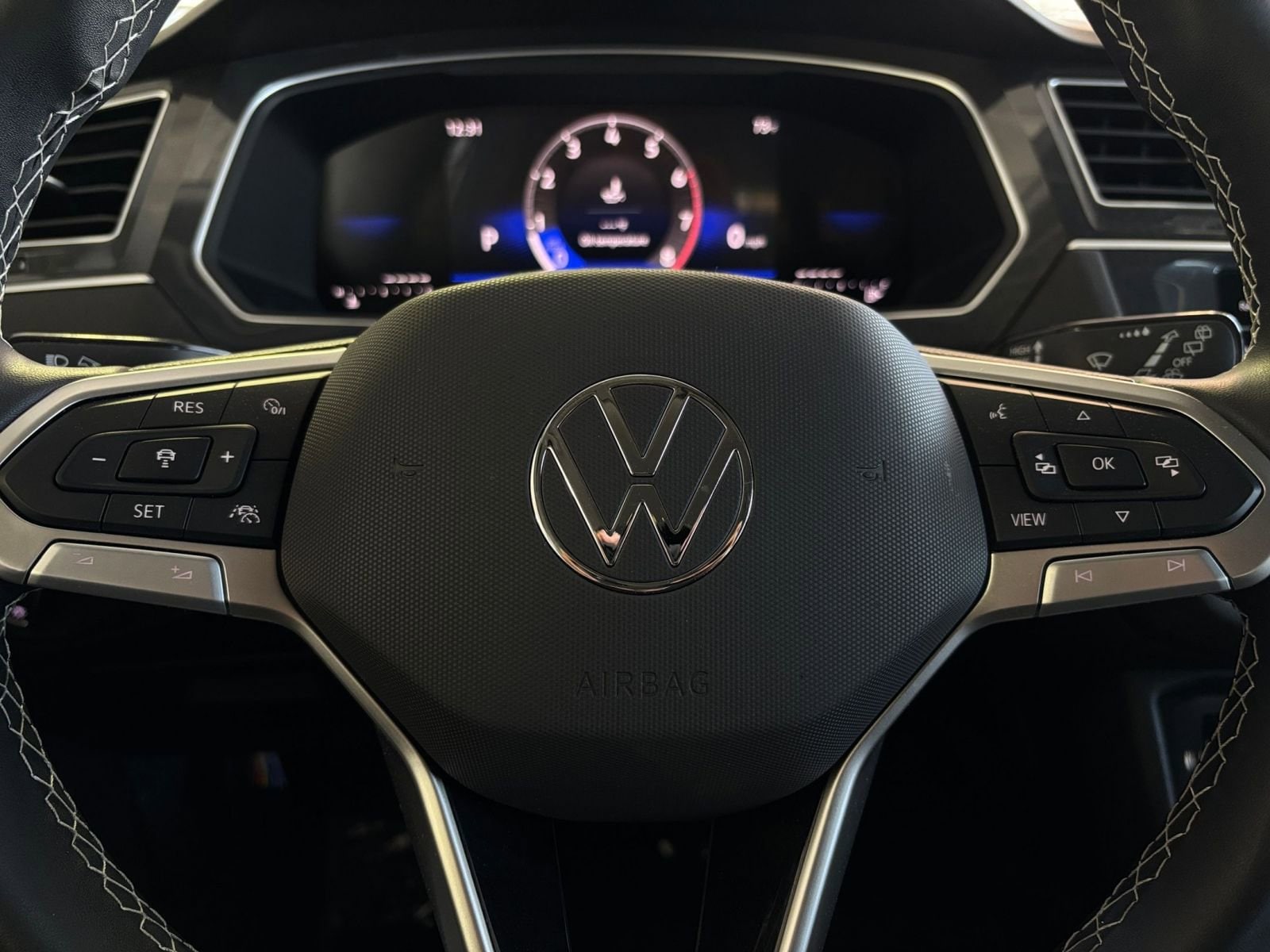 2024 Volkswagen Tiguan 2.0T 27